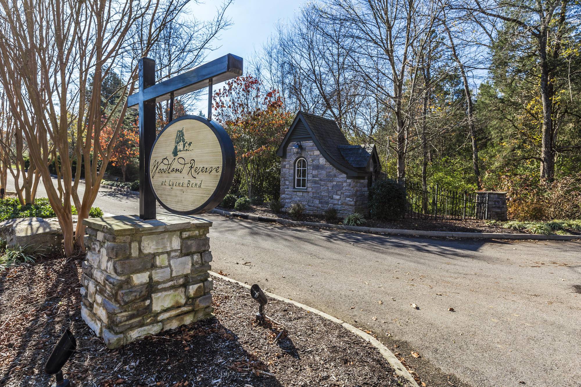 Knoxville, TN 37919,2210 Falcon Crest LN