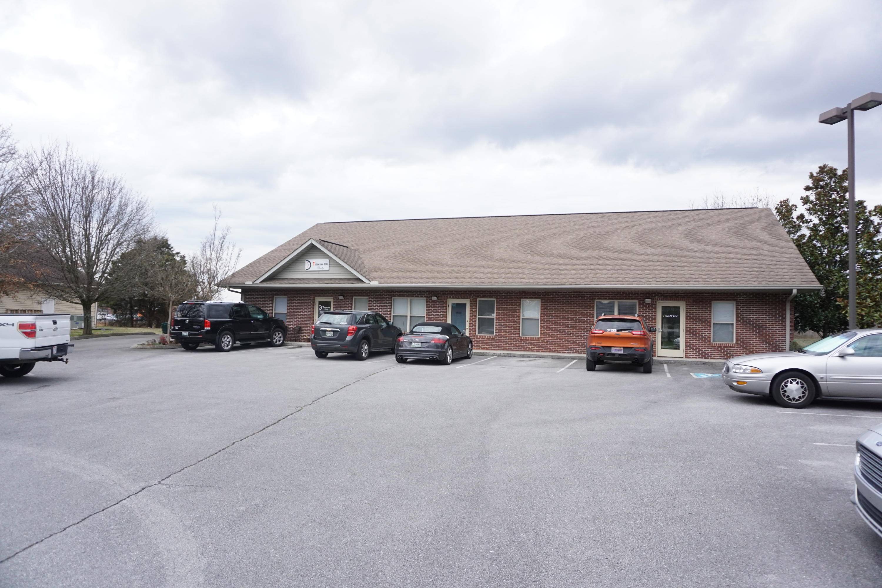 Sevierville, TN 37862,621 Wall St