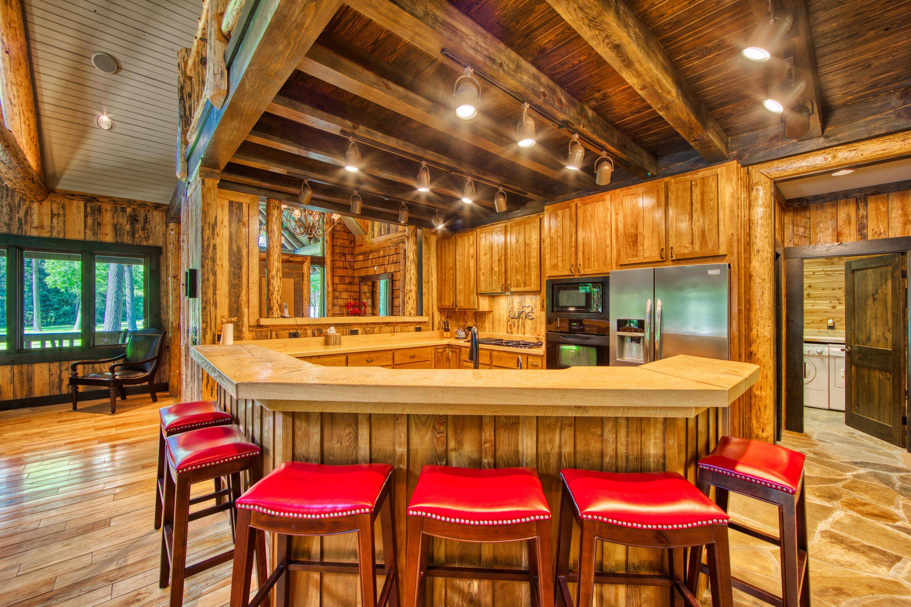 Jamestown, TN 38556,519 Highland WAY