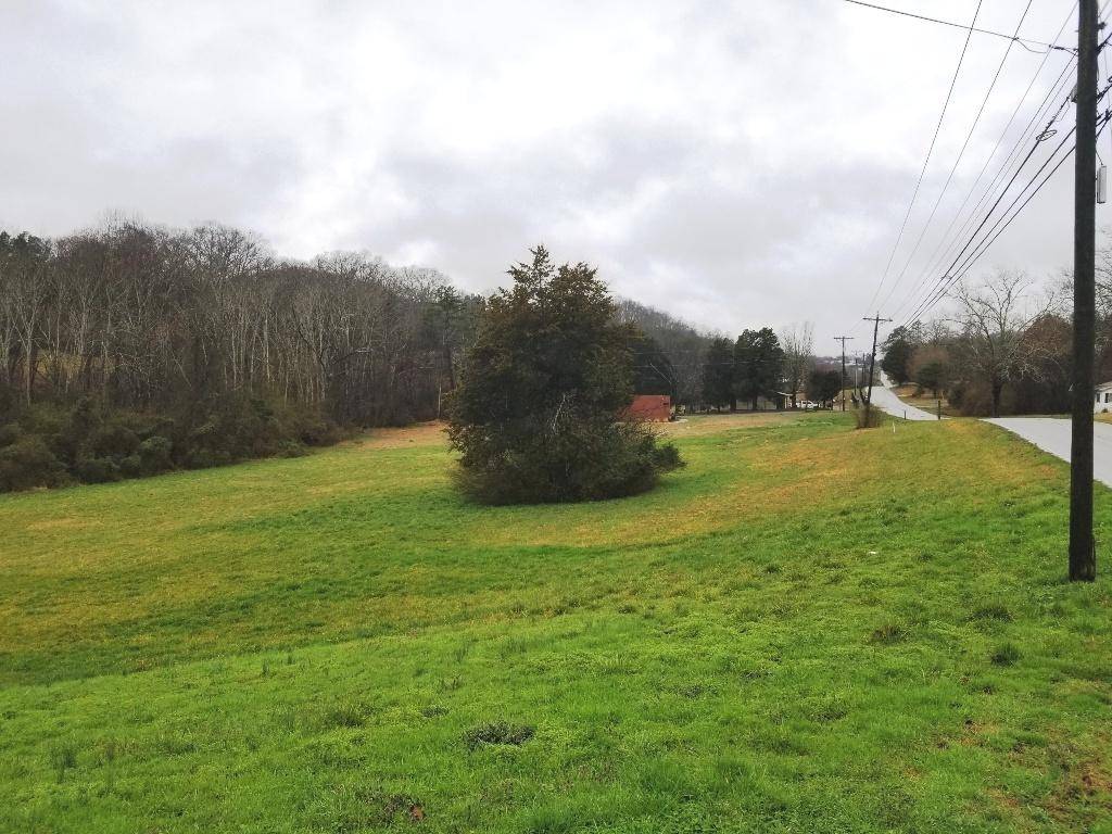 Loudon, TN 37774,5524 Maple Hill Rd