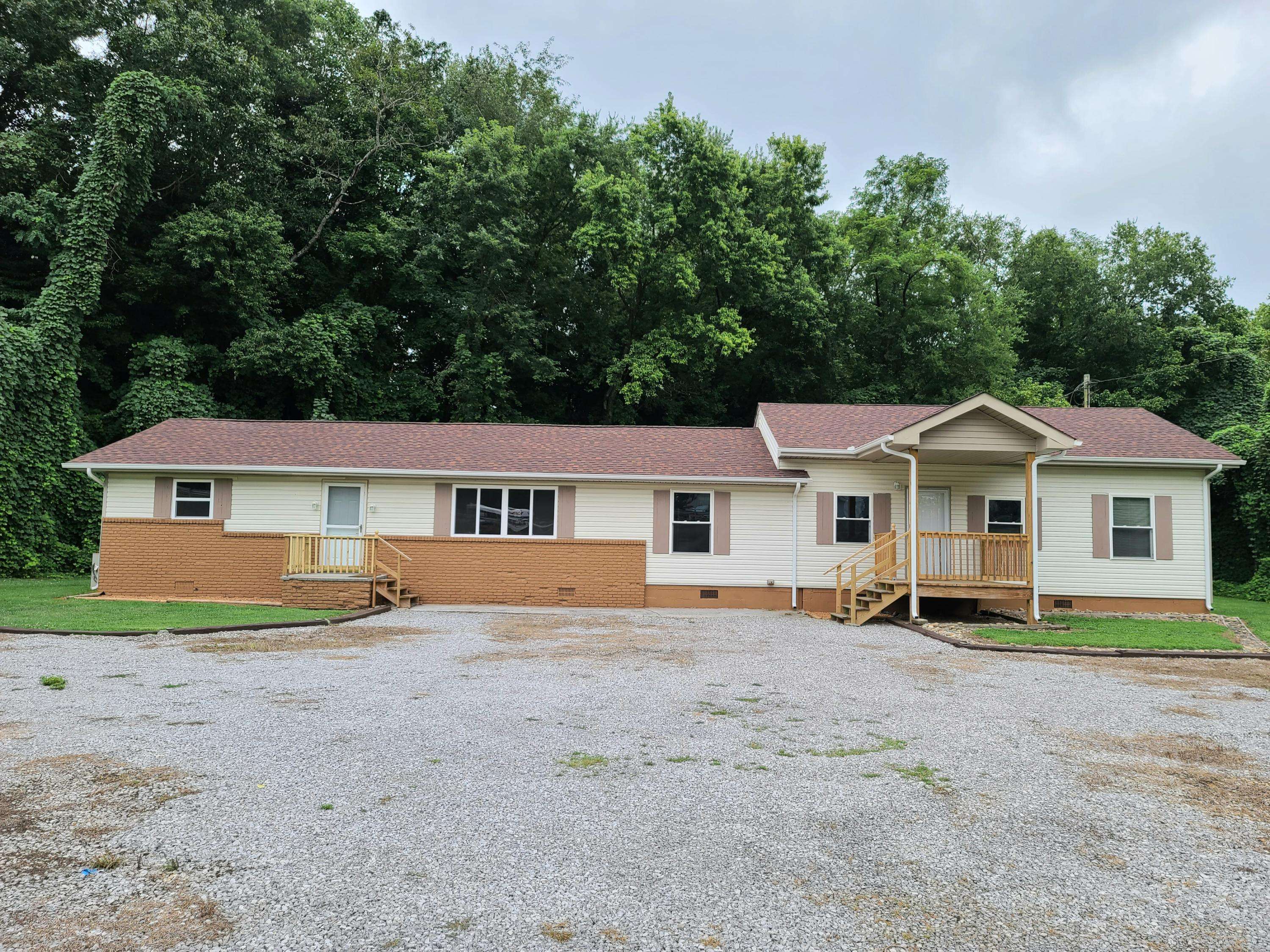 Lenoir City, TN 37771,109 Huntsville Hollow Rd