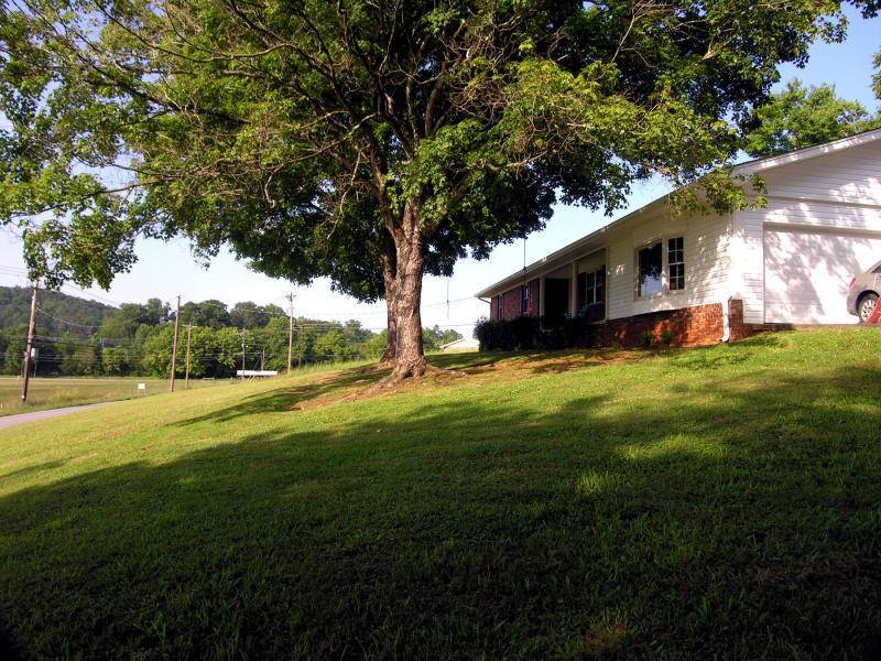 Tellico Plains, TN 37385,115 Fairview Rd