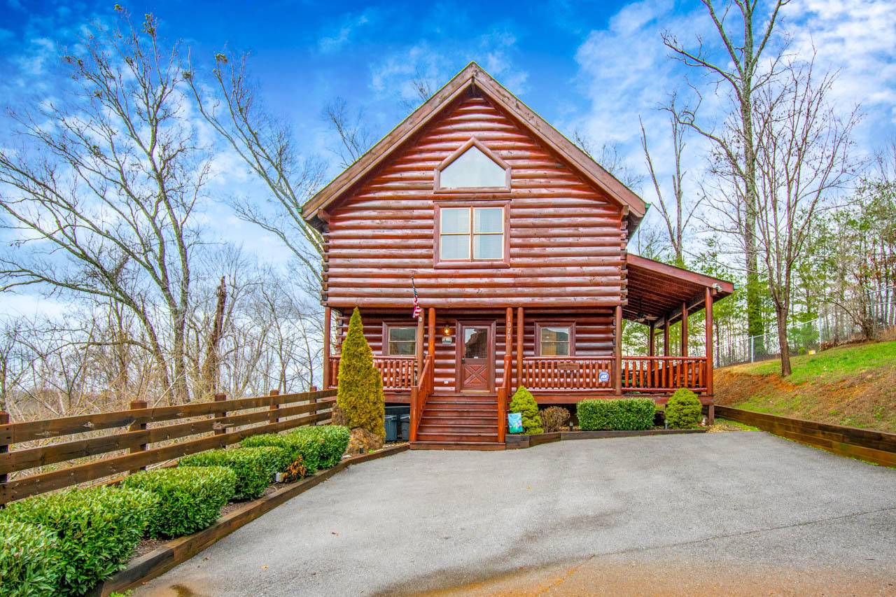 Sevierville, TN 37876,1070 Towering Oaks DR