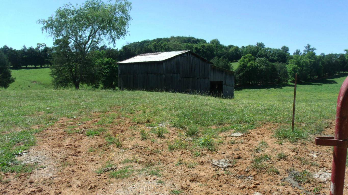 Tazewell, TN 37879,817 Jim Pressnell Rd