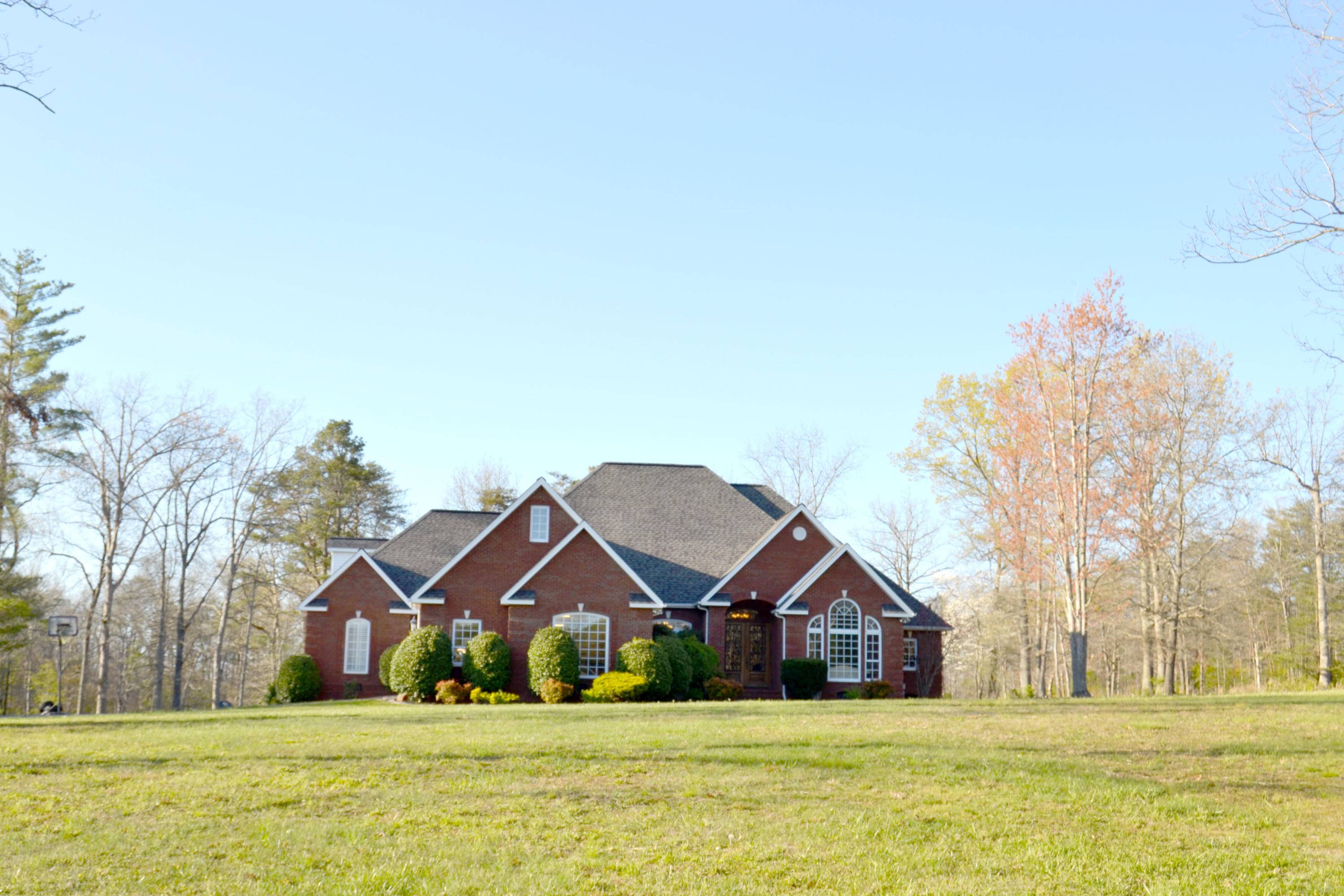 Crossville, TN 38571,1460 Golf Club LN