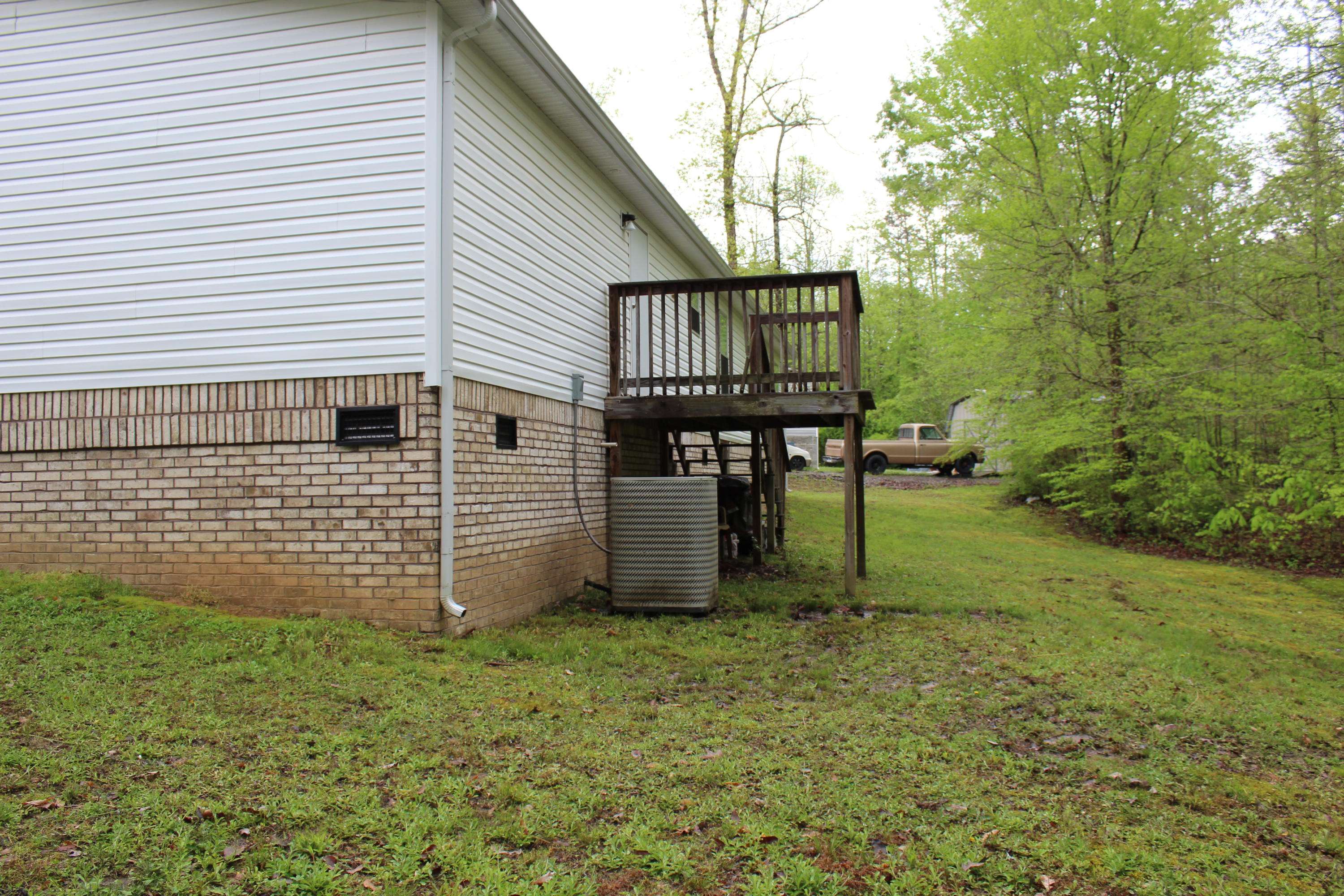 Clinton, TN 37716,103 Loggers LN