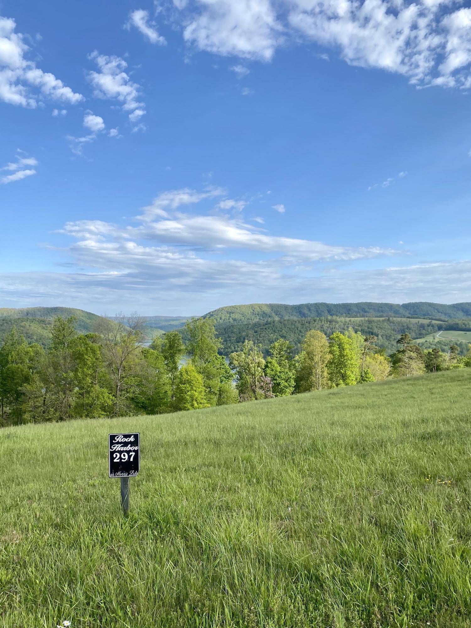 New Tazewell, TN 37825,Smokey Quartz Blvd