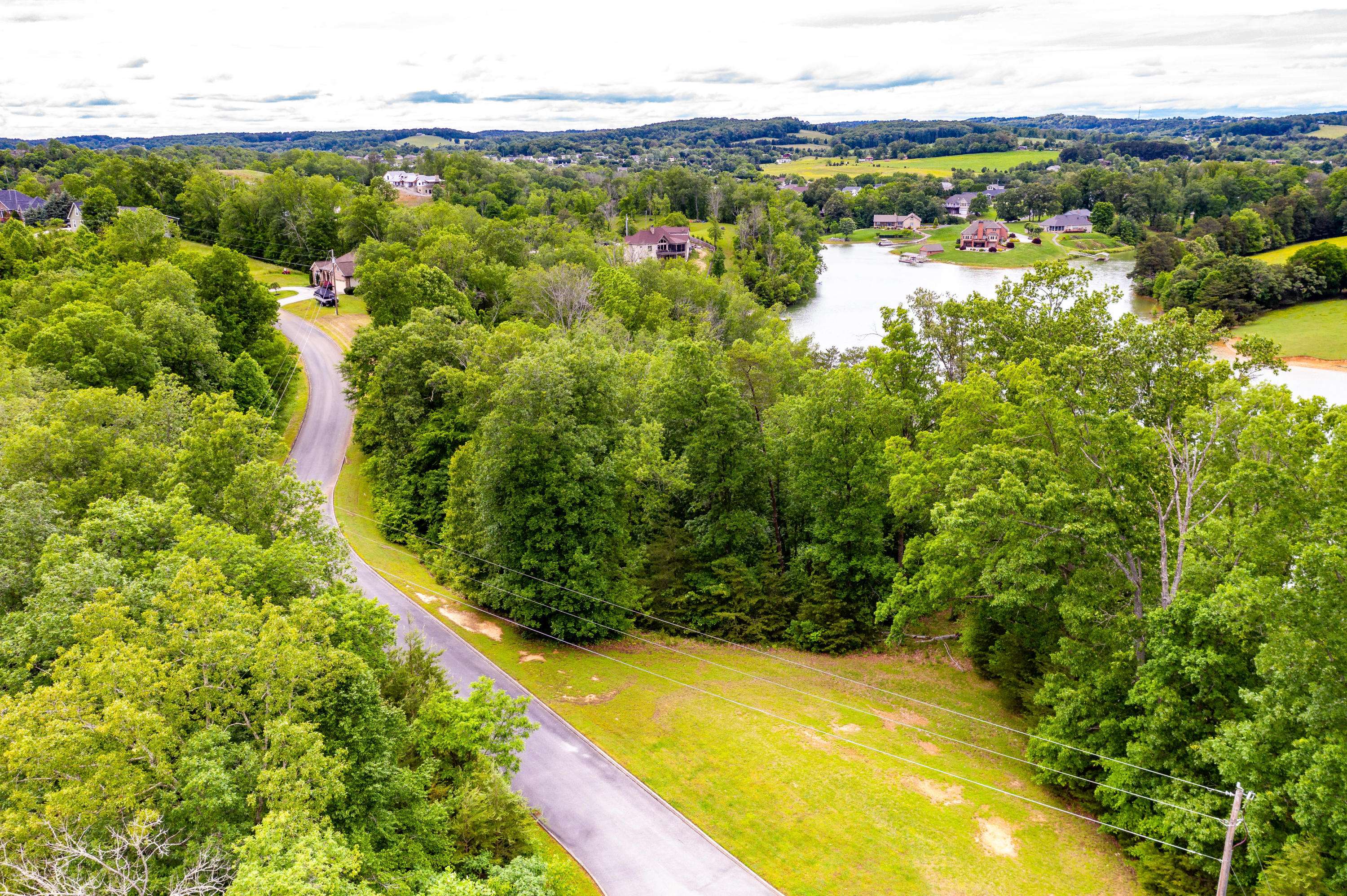 Dandridge, TN 37725,Lot 8 Lakebend LN