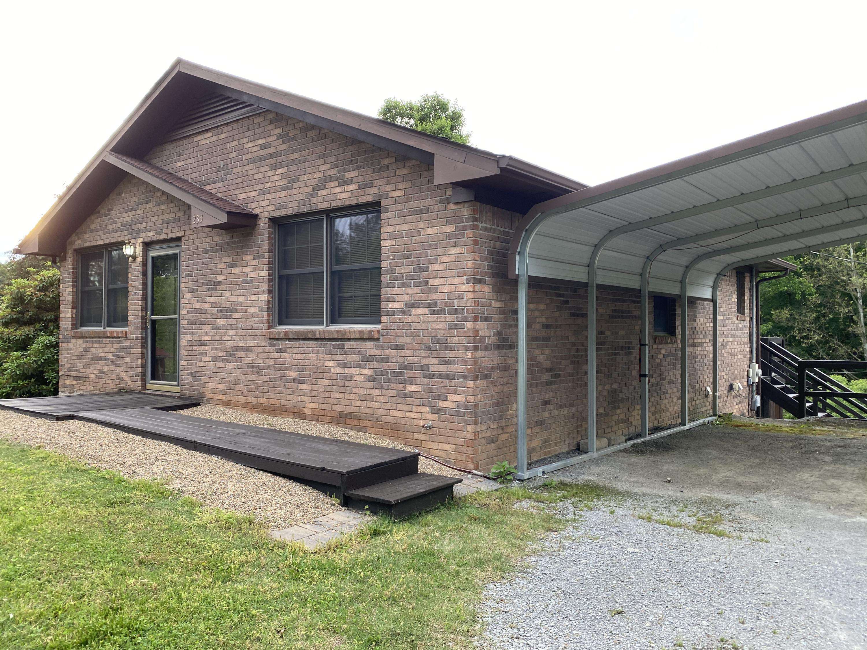 Harrogate, TN 37752,233 Reagan St