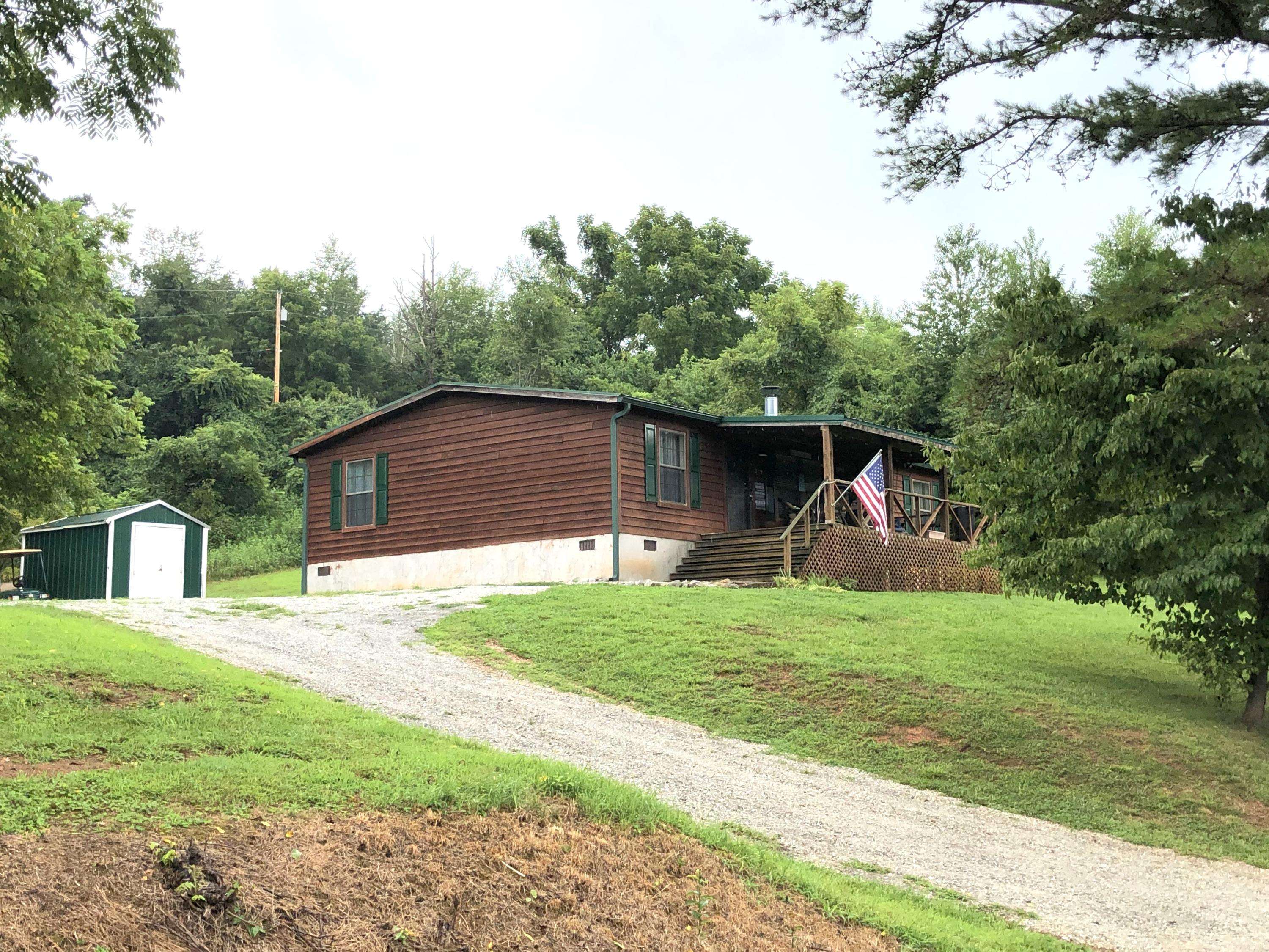 Lafollette, TN 37766,272 Lakesprings DR