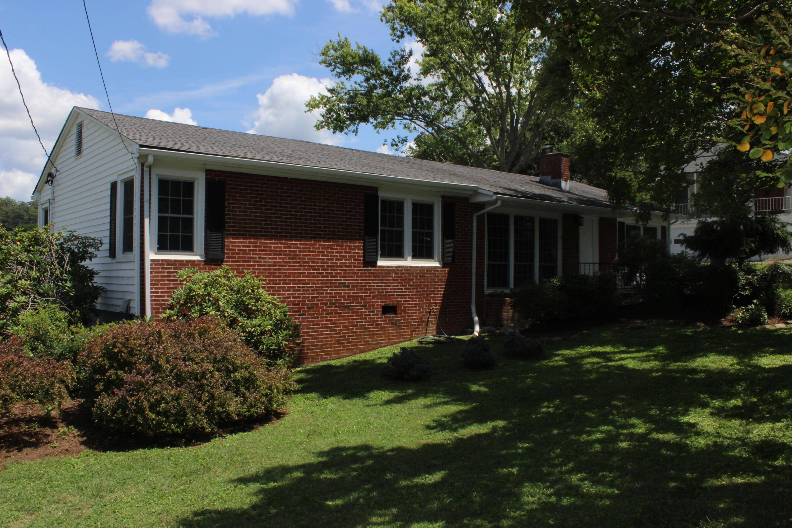 Knoxville, TN 37918,4404 Plummer DR
