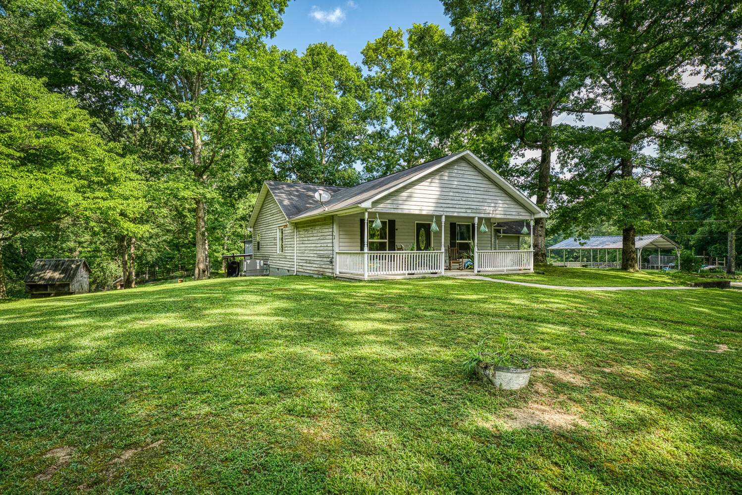 Crossville, TN 38572,324 Midway Rd