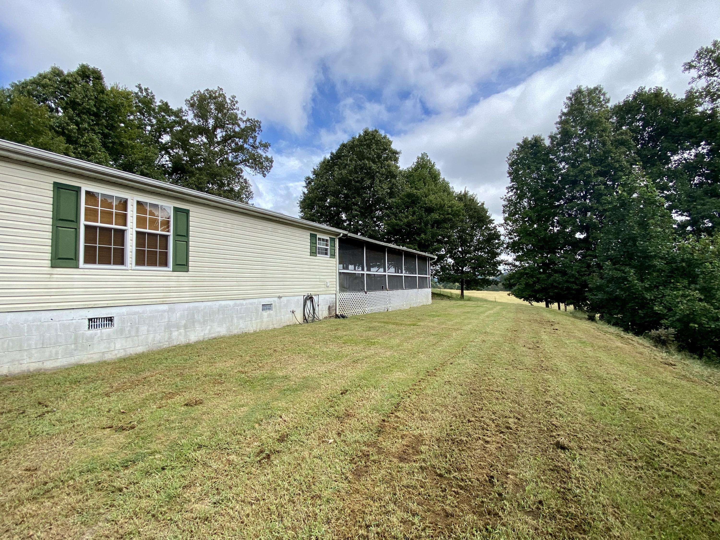 New Tazewell, TN 37825,214 FAWN TRAIL DR