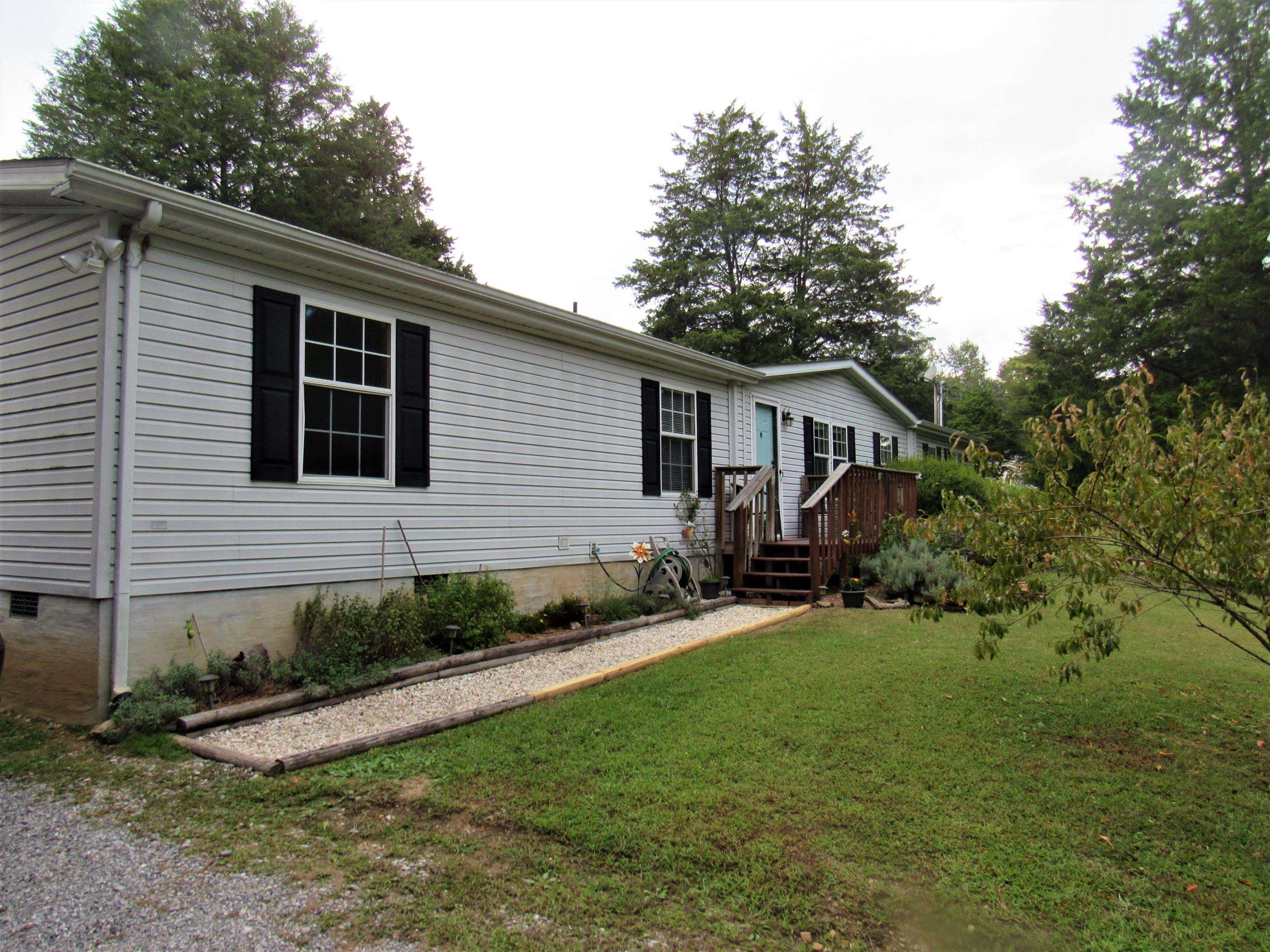 Clinton, TN 37716,235 Pine Ridge Rd