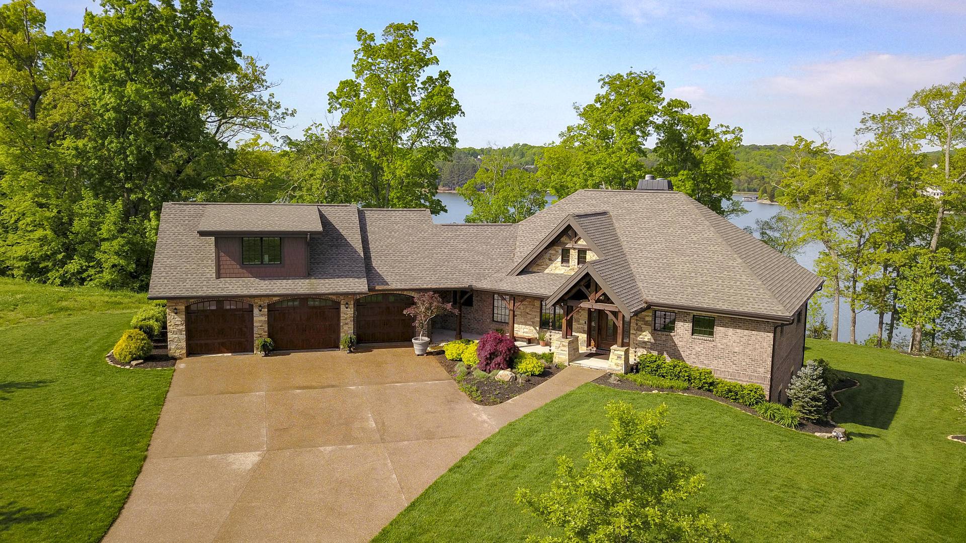 Lenoir City, TN 37772,522 Shadow Hill DR