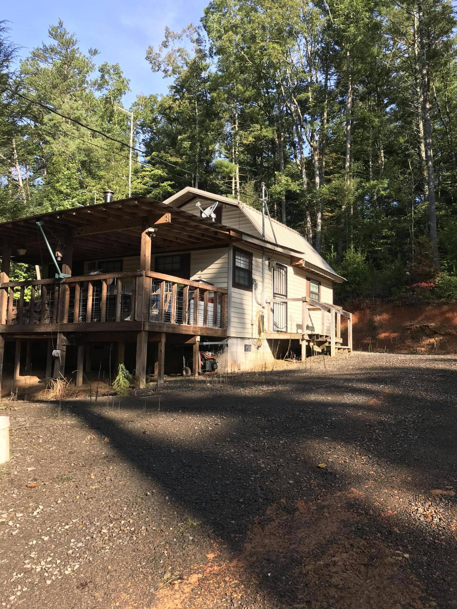 Tellico Plains, TN 37385,1745 Cane Creek Mountain Rd