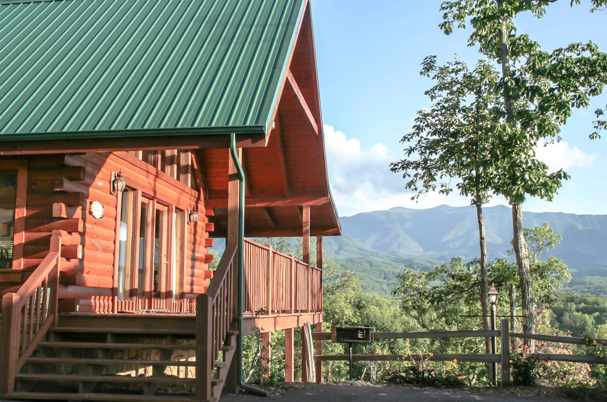 Gatlinburg, TN 37738,964 High Mountain WAY