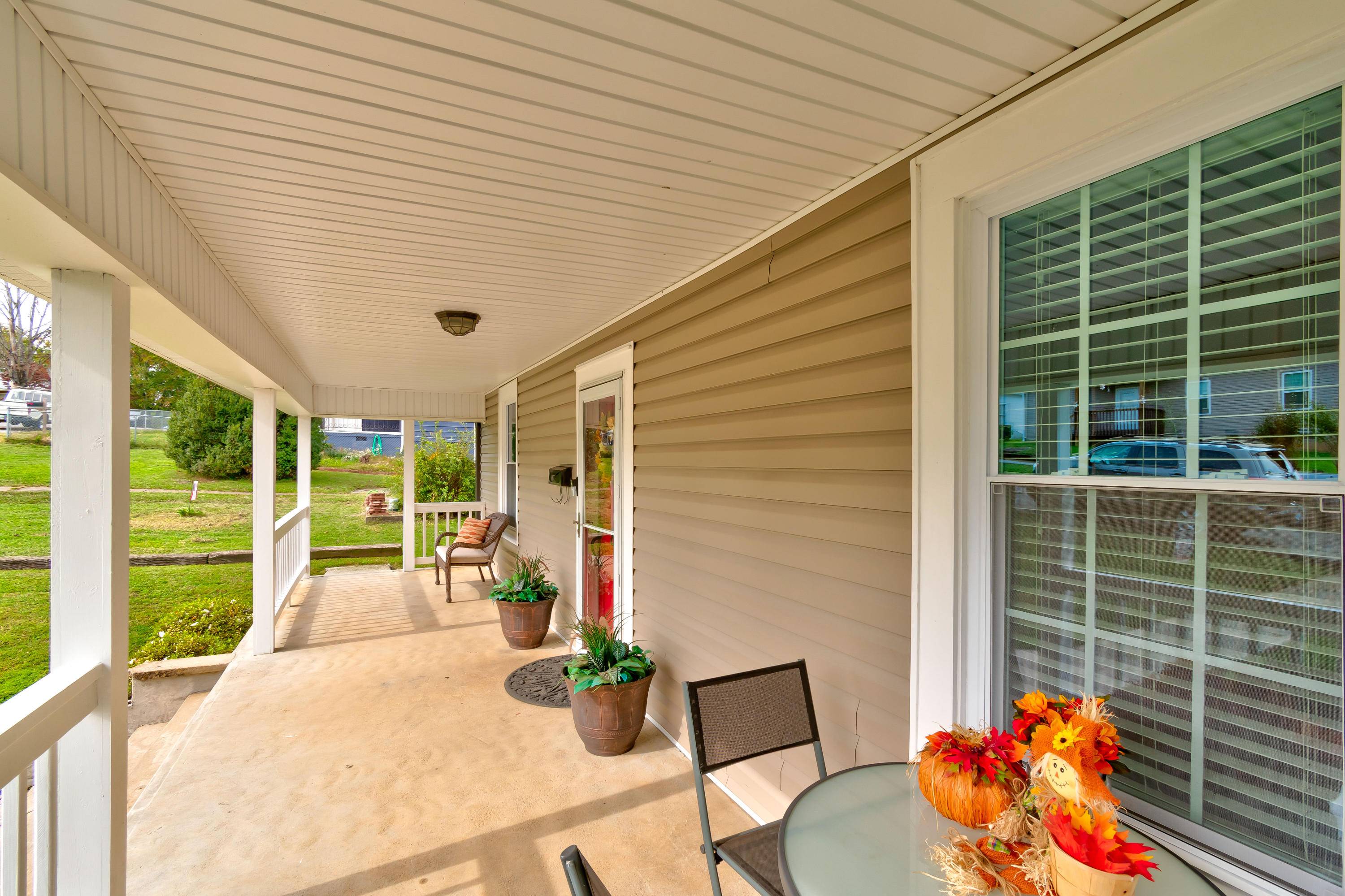 Lenoir City, TN 37771,807 C St