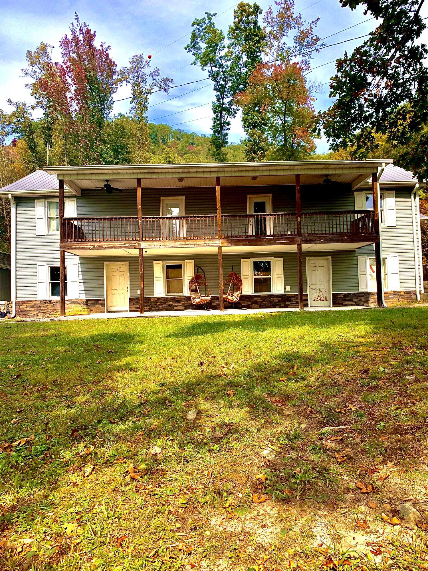 Clinton, TN 37716,1105 Dutch Valley Rd