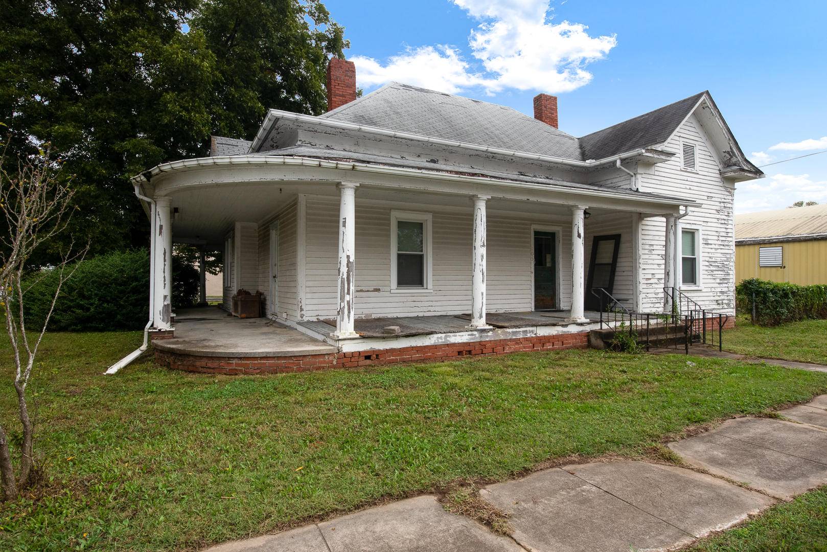 Greenback, TN 37742,105 Walnut St