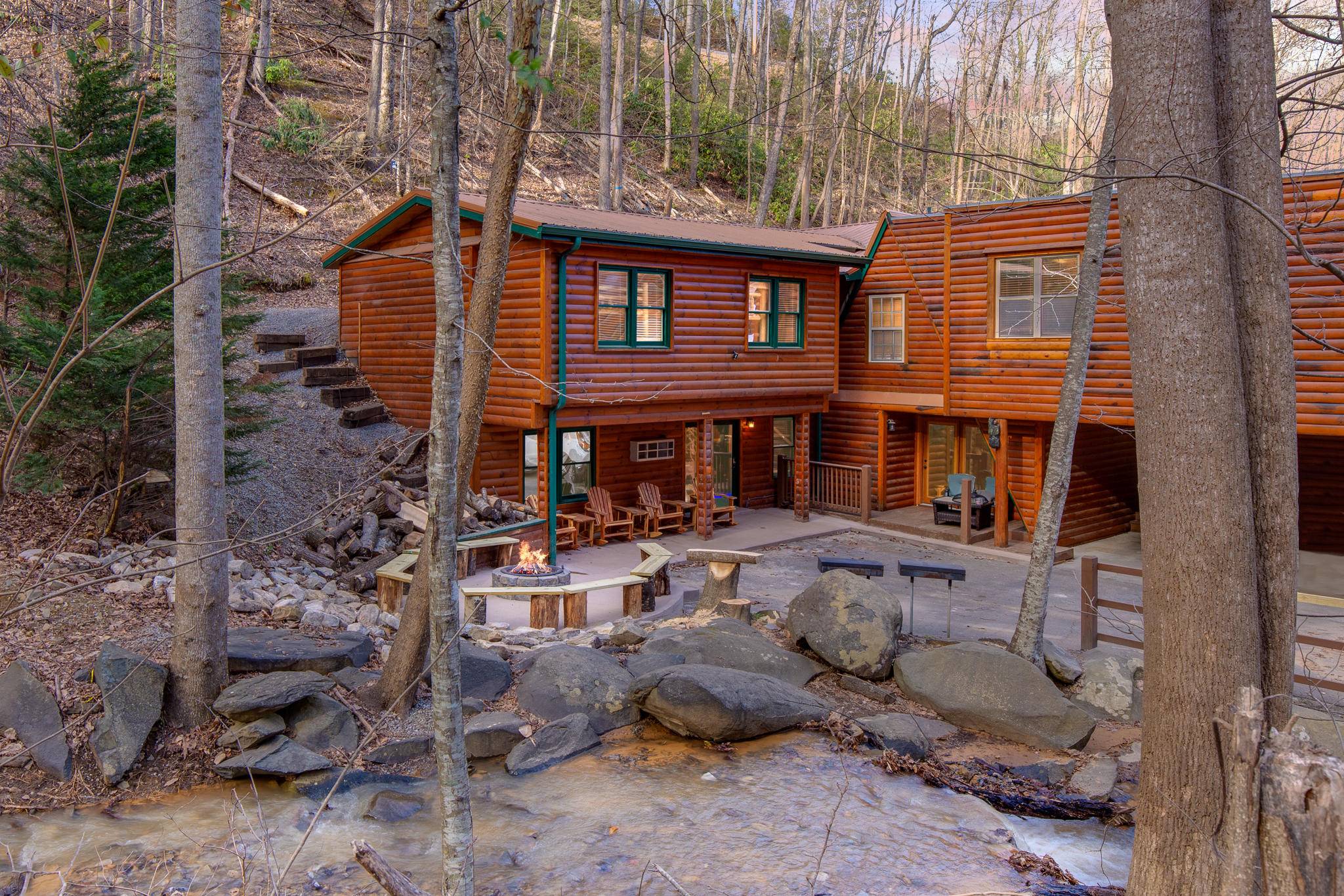 Gatlinburg, TN 37738,734 Heiden DR