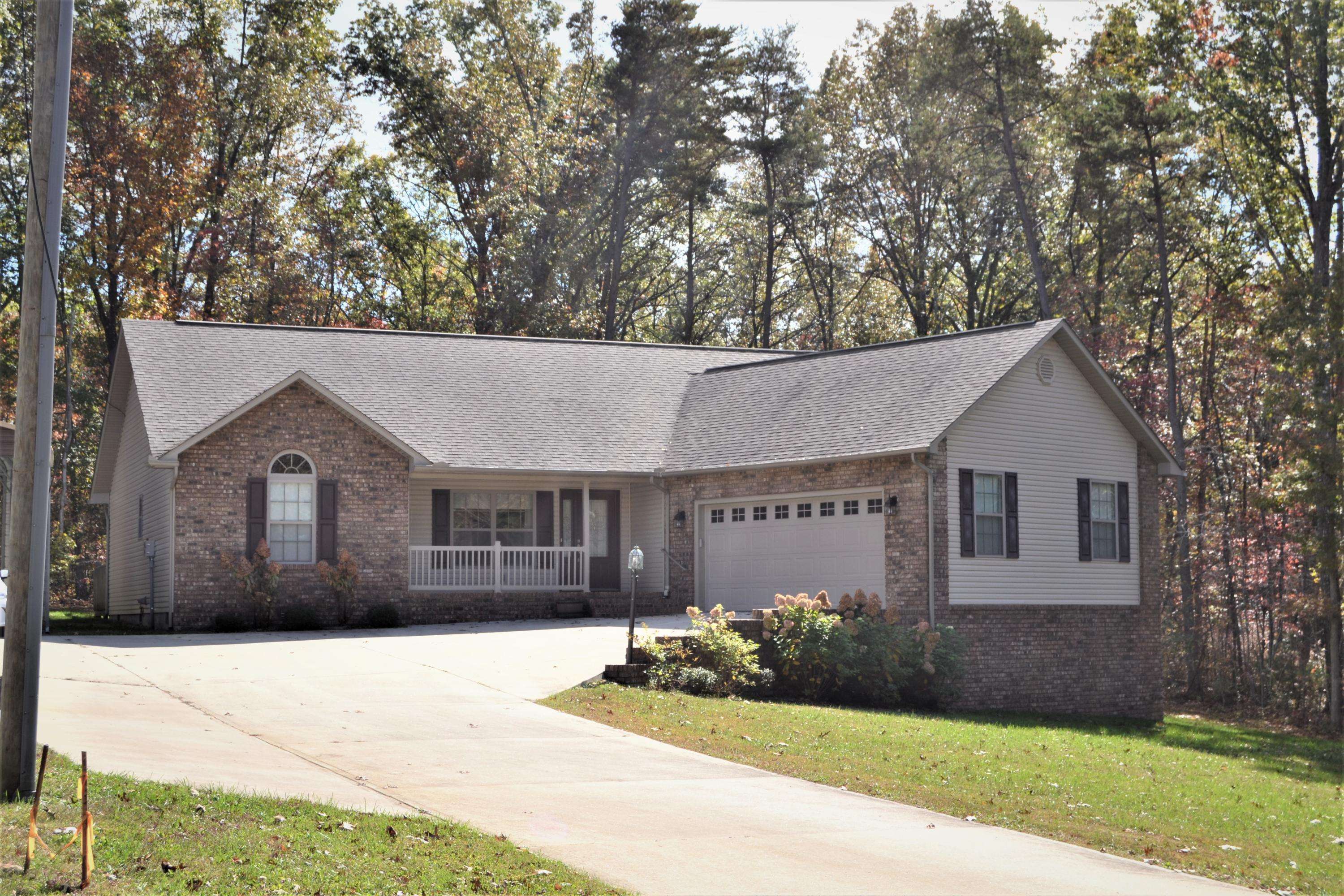 Crossville, TN 38555,469 Spruce LOOP