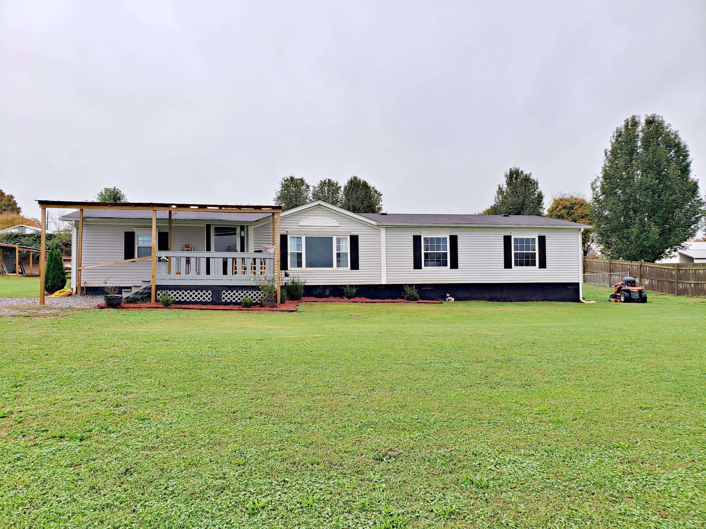 Sweetwater, TN 37874,1210 Sweetwater Vonore Road