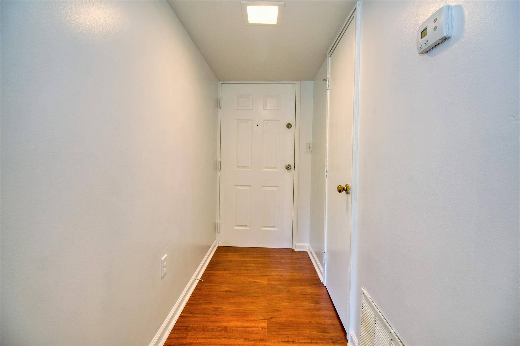 Knoxville, TN 37919,2749 Sullins St ## A108