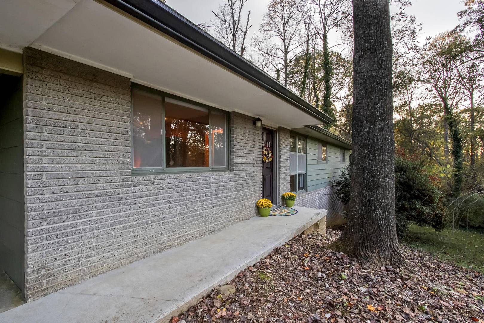 Knoxville, TN 37920,6311 Dephine LN