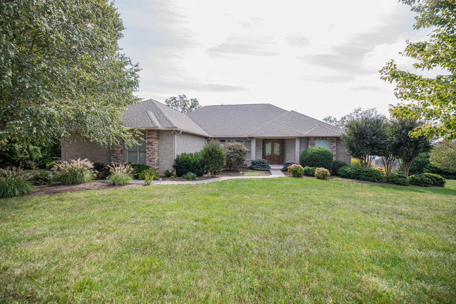 Lenoir City, TN 37772,245 Conkinnon DR