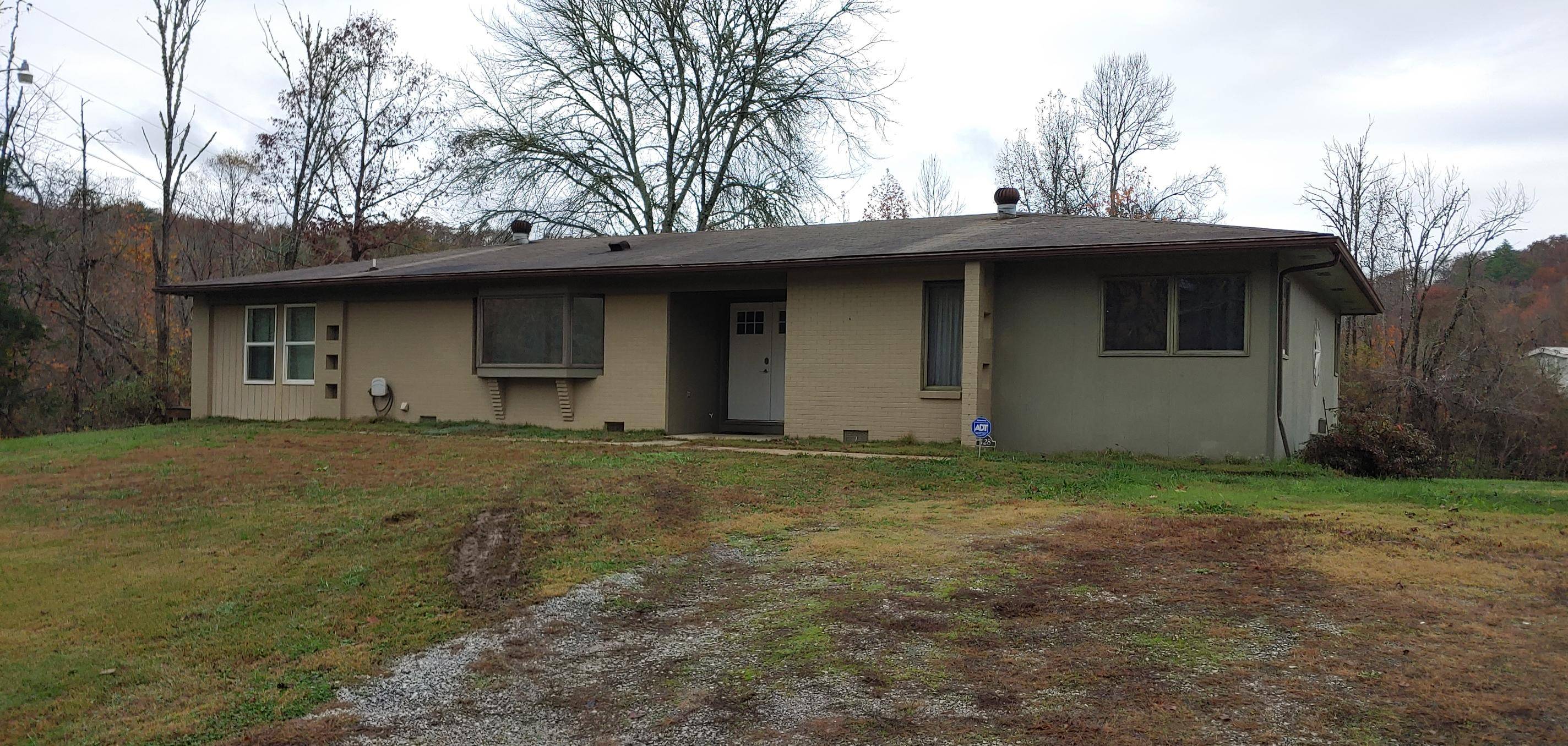 Oliver Springs, TN 37840,128 Orchard View Rd