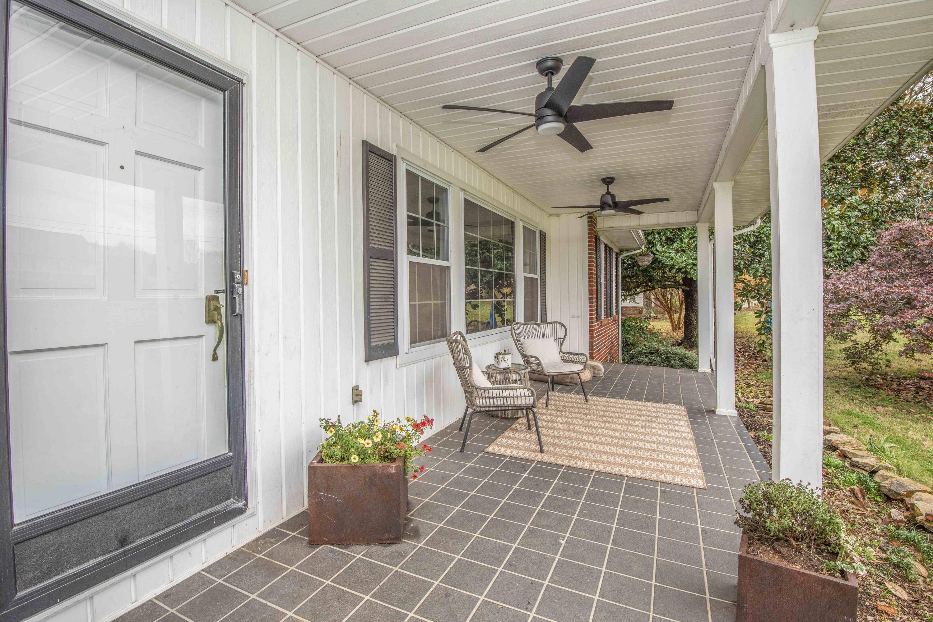 Lenoir City, TN 37771,395 Mountain View Rd