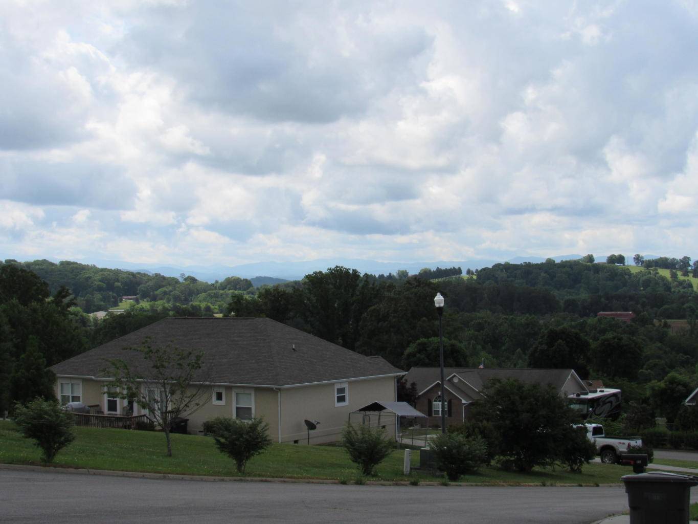 Madisonville, TN 37354,Smoky View LN