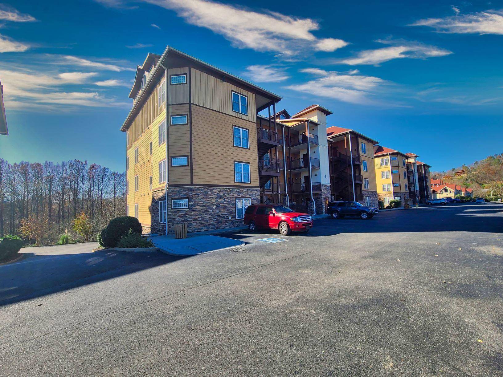 Sevierville, TN 37862,527 River Place WAY #424