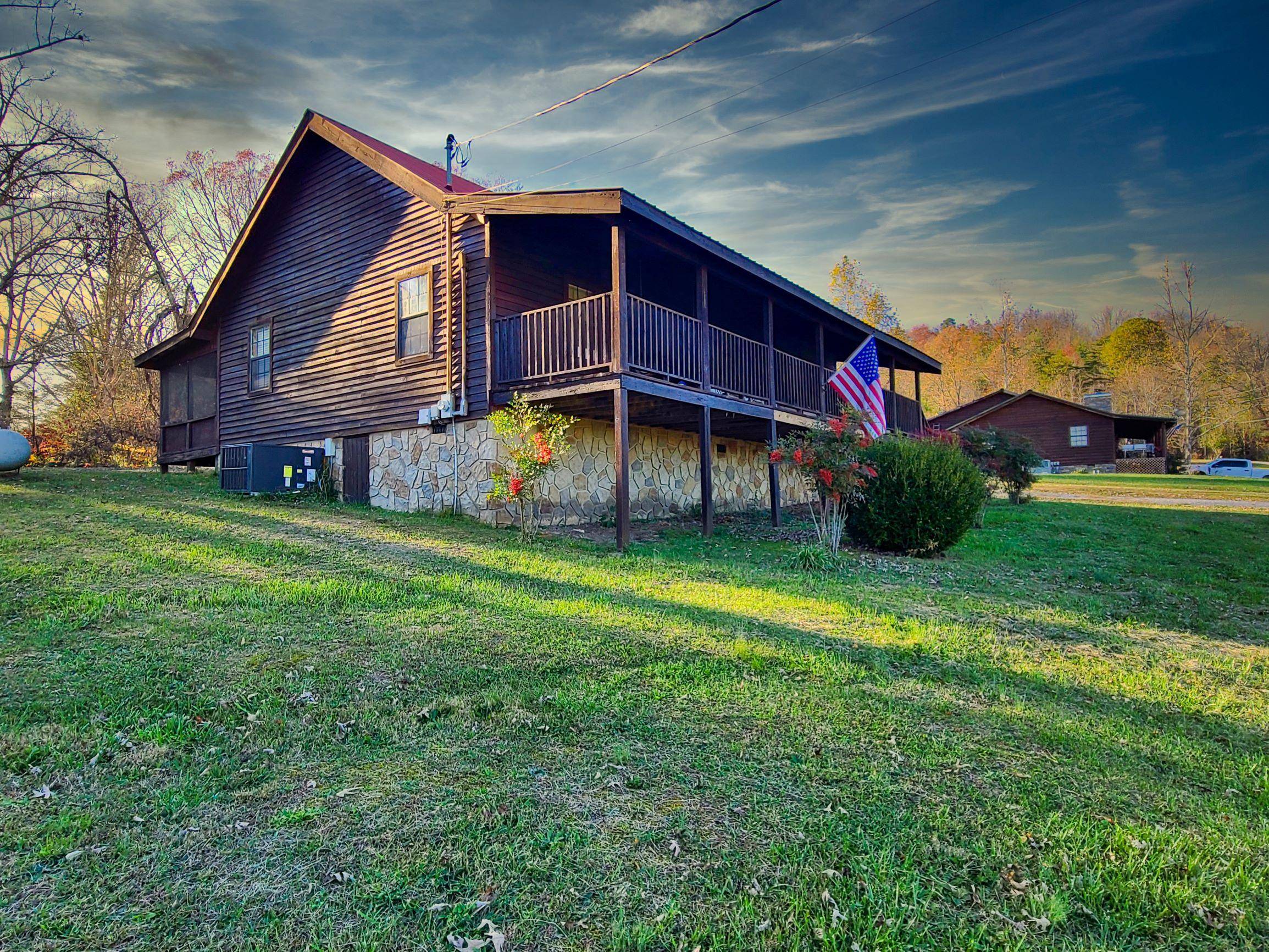 Sevierville, TN 37862,3018 Hatcher Mountain Rd