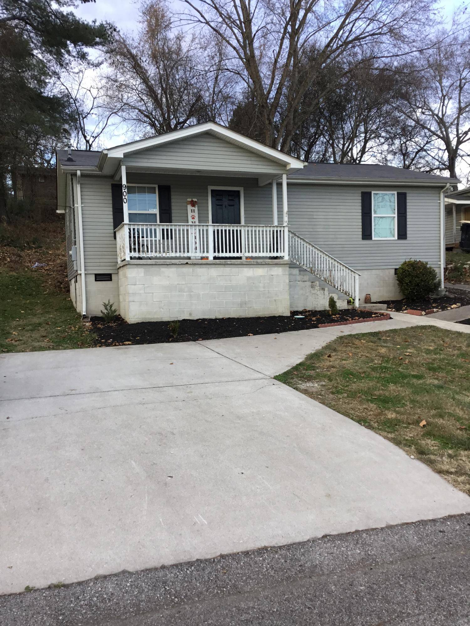 Clinton, TN 37716,900 McAdoo St