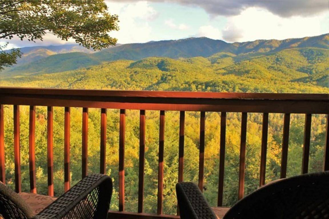 Gatlinburg, TN 37738,429 Lucerne WAY