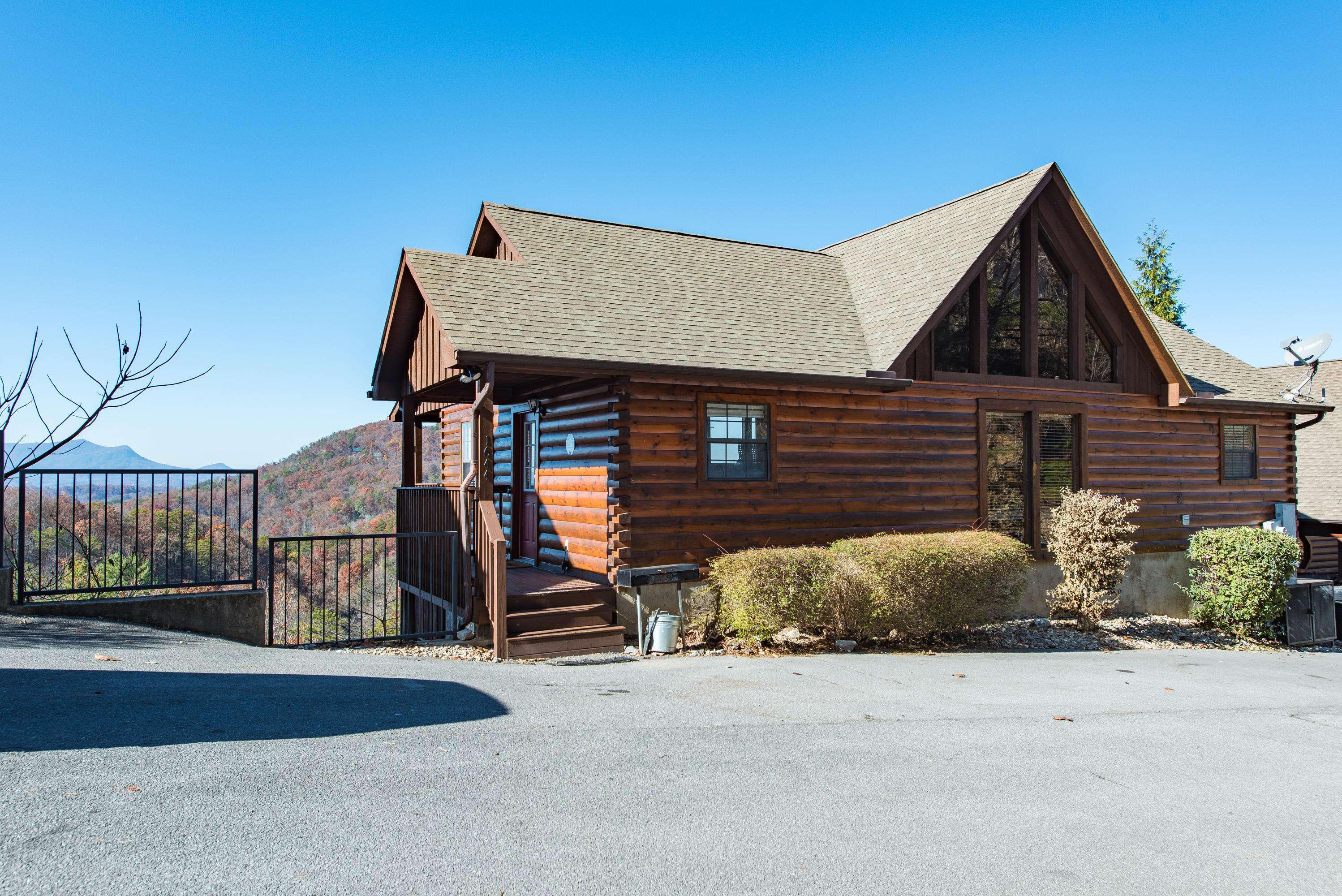 Sevierville, TN 37862,1644 Pinewood WAY