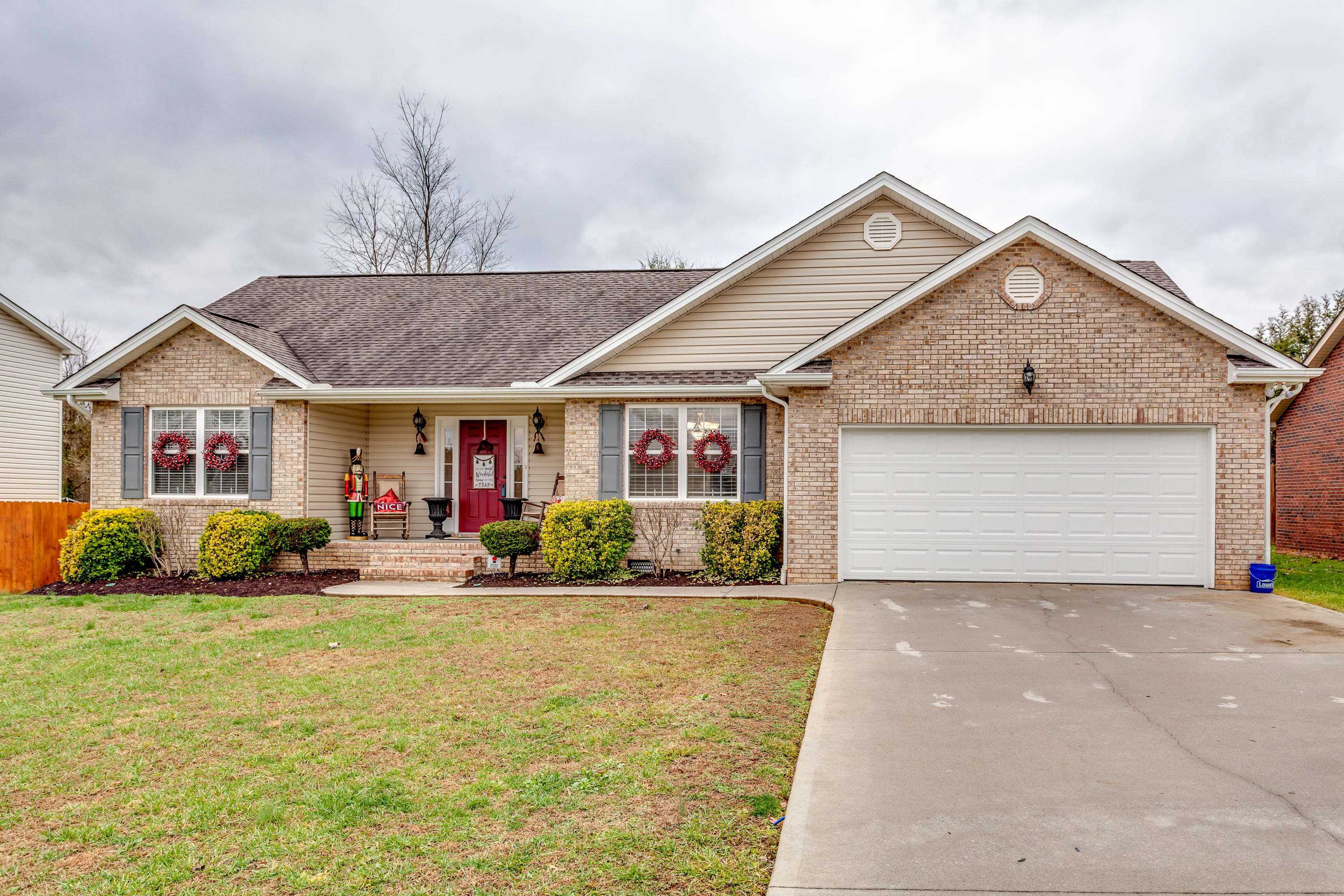 Corryton, TN 37721,7841 Country Rose LN