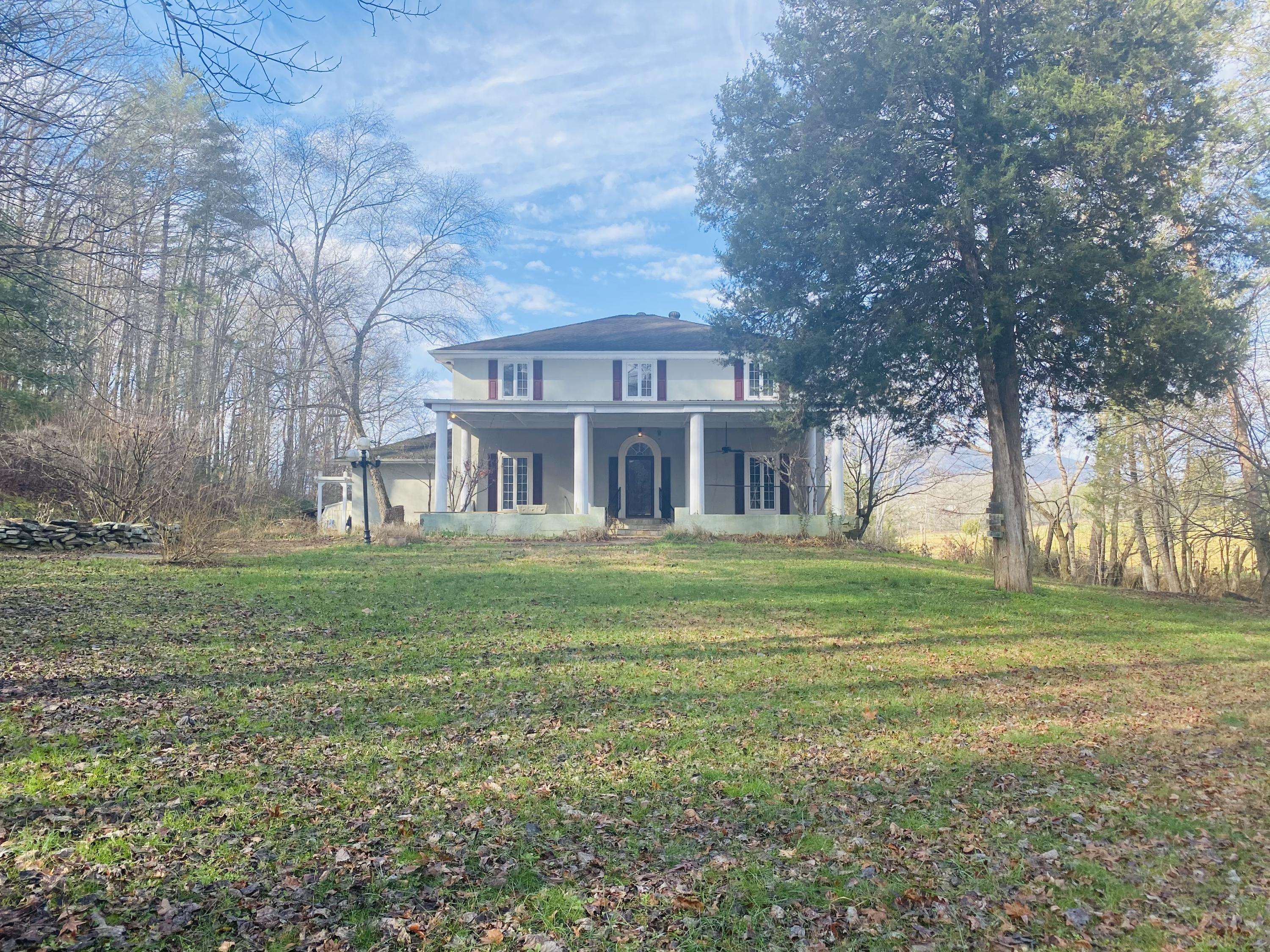 Tellico Plains, TN 37385,210 Old Mill Rd