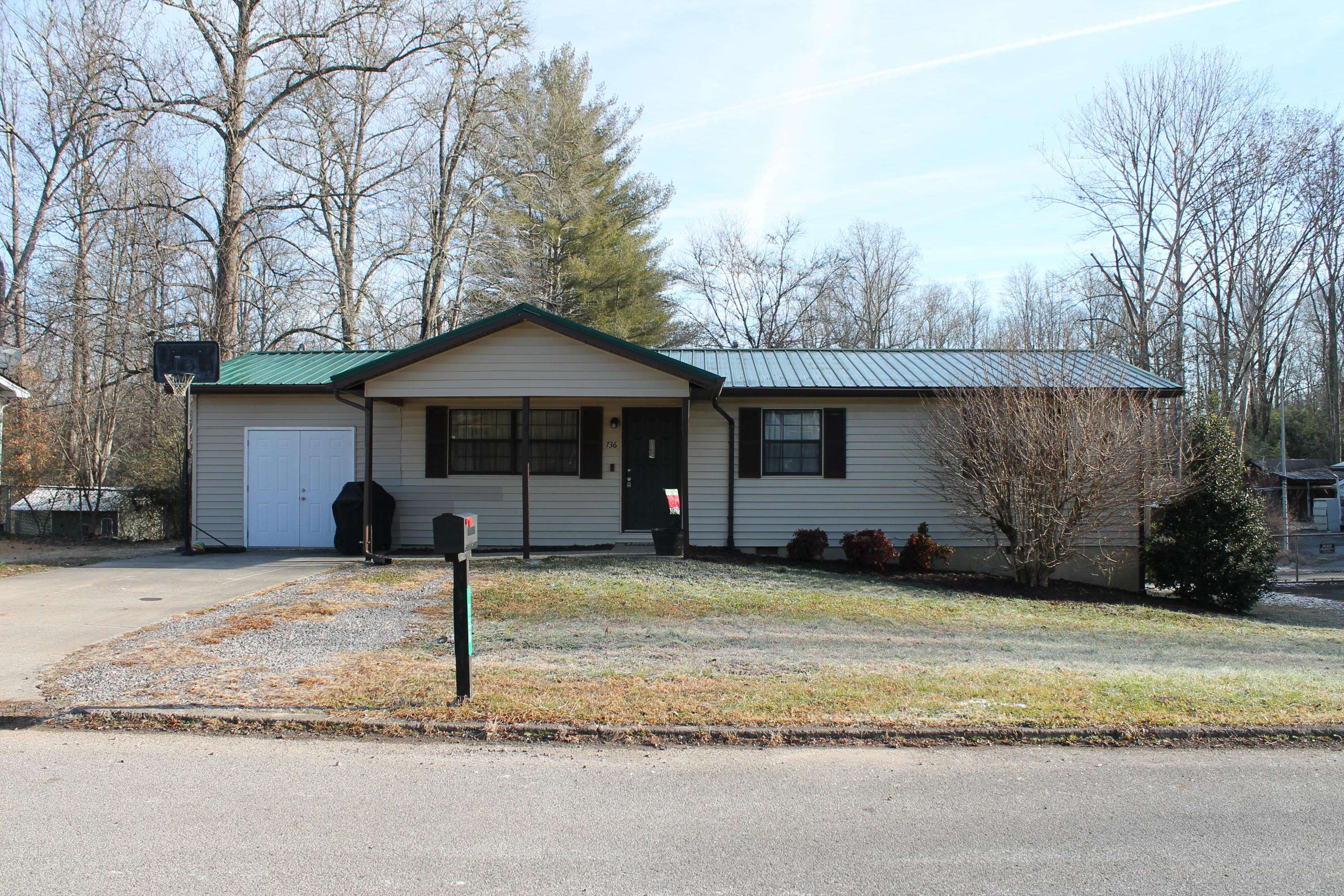 Oliver Springs, TN 37840,736 Sleepy Hollow Rd