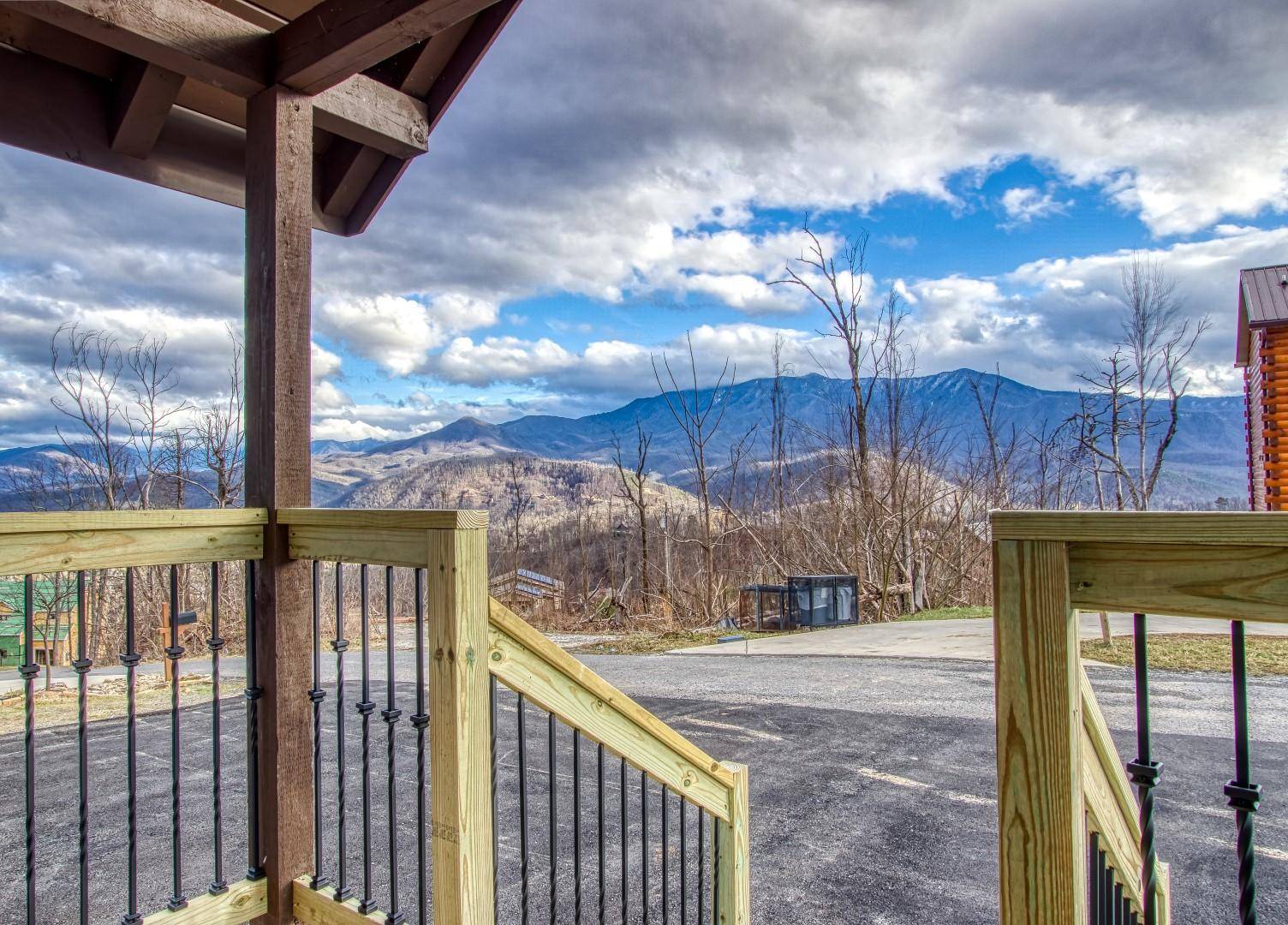 Gatlinburg, TN 37738,708 Bear Walk WAY