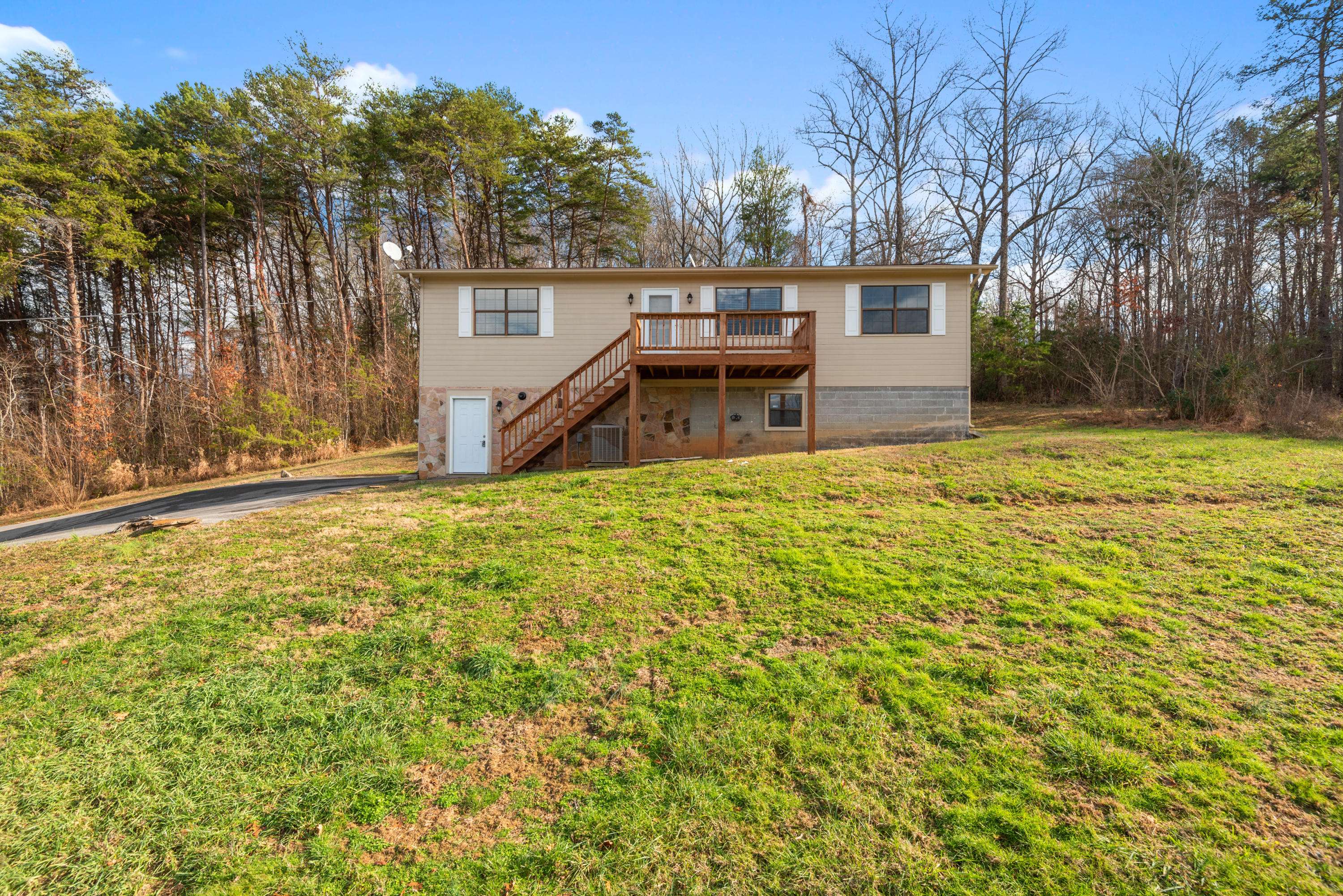 Heiskell, TN 37754,115 Valley View LN