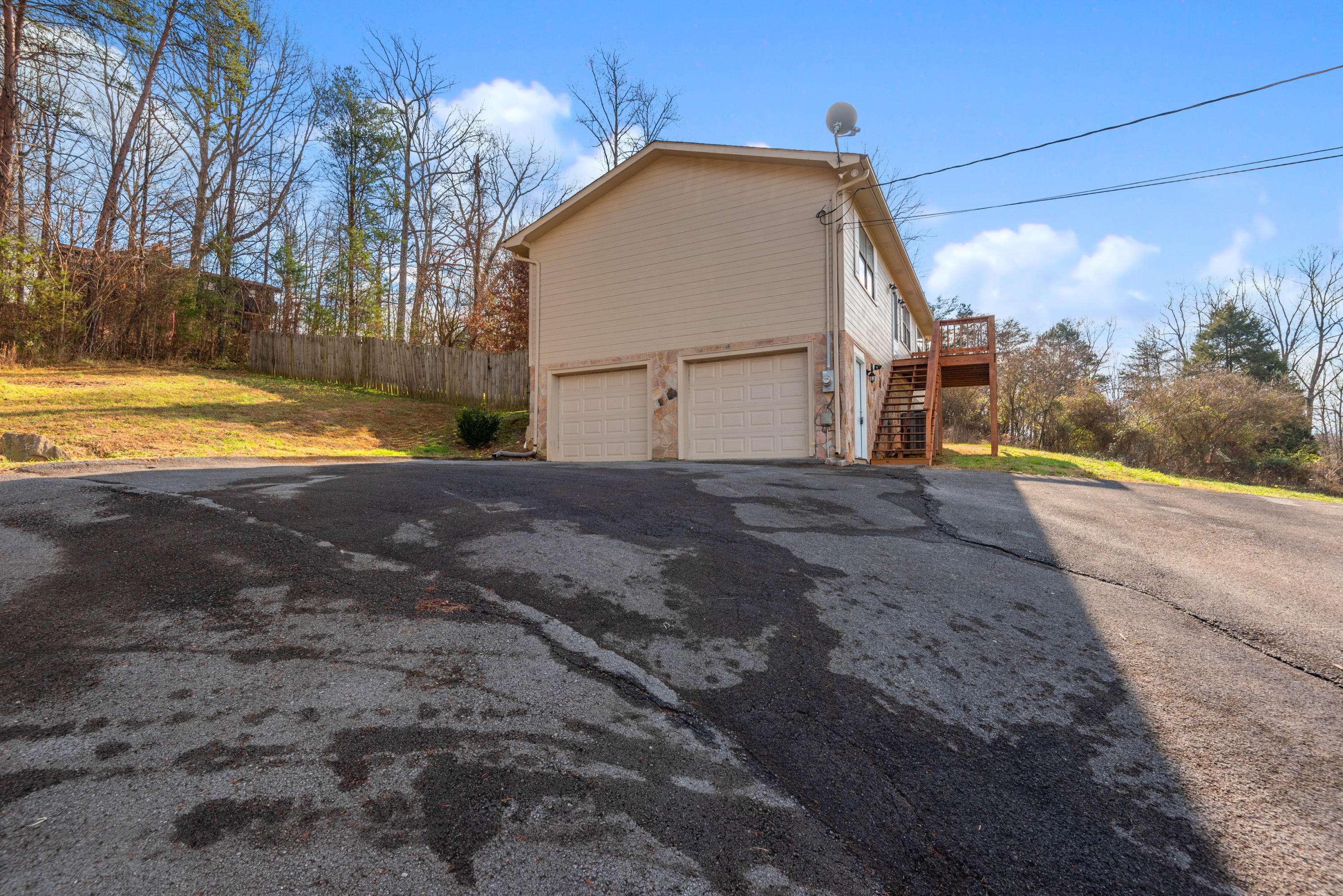 Heiskell, TN 37754,115 Valley View LN