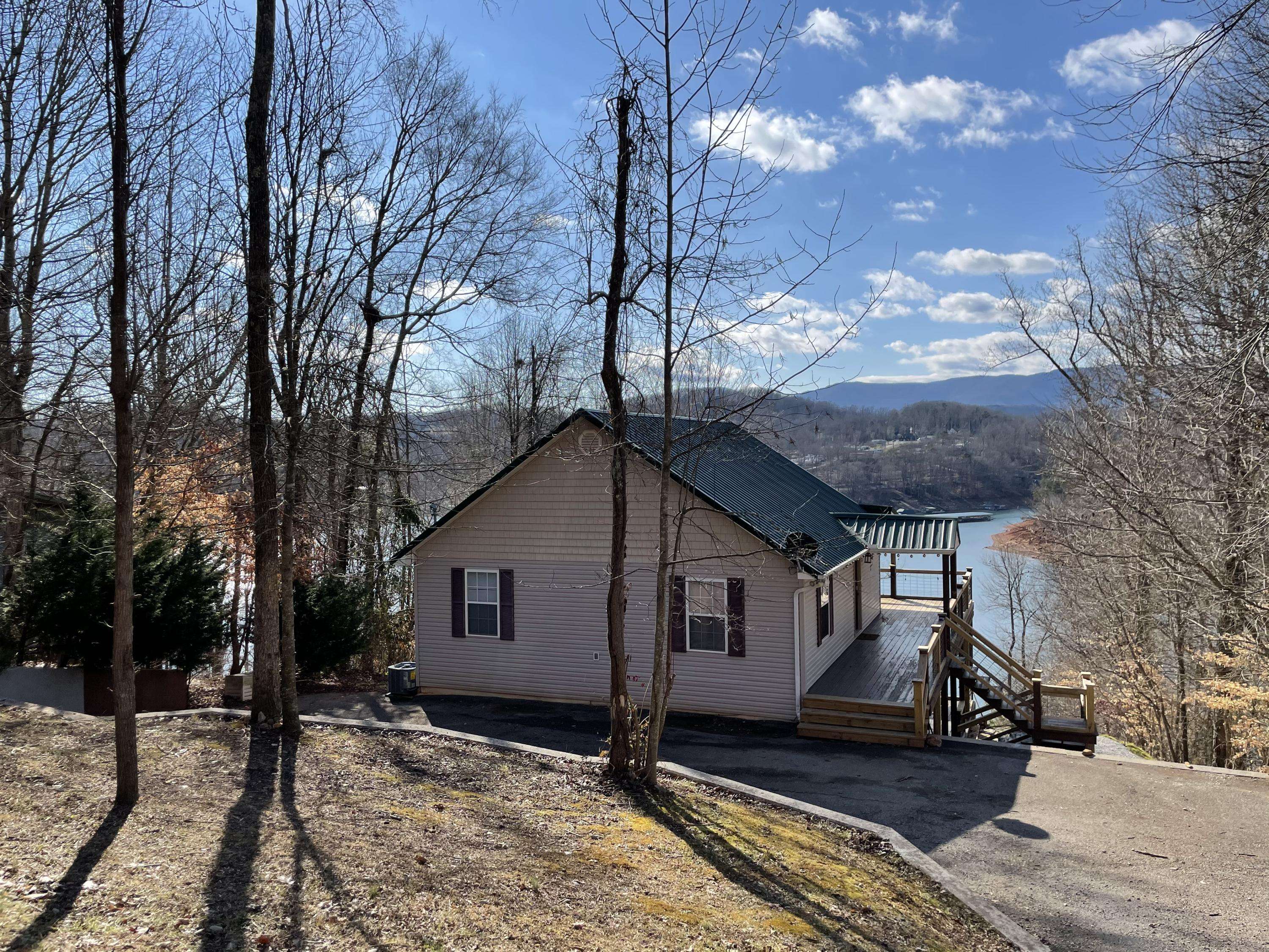 Jacksboro, TN 37757,762 Hiwassee DR