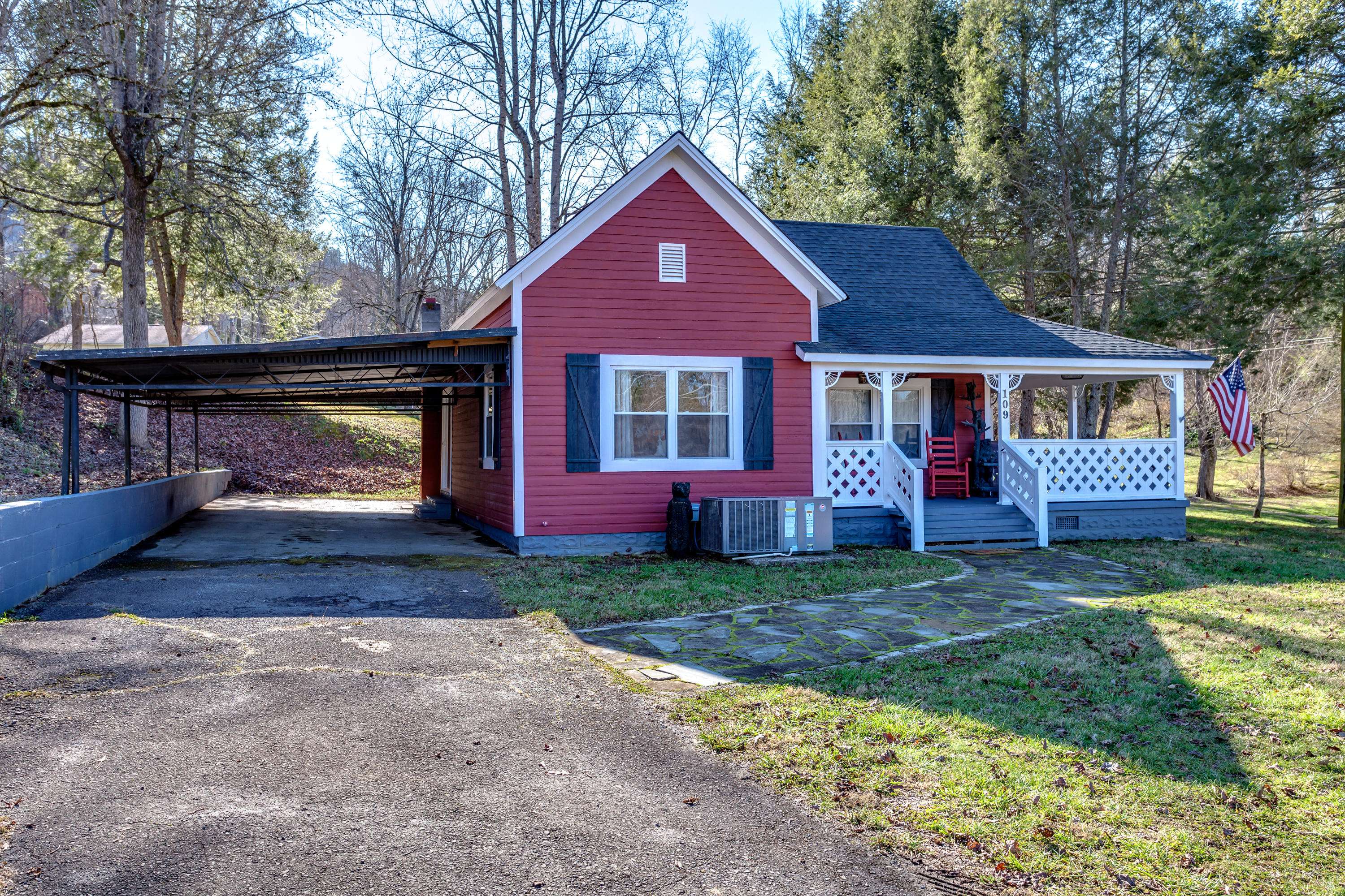 Townsend, TN 37882,109 Mountain Ave