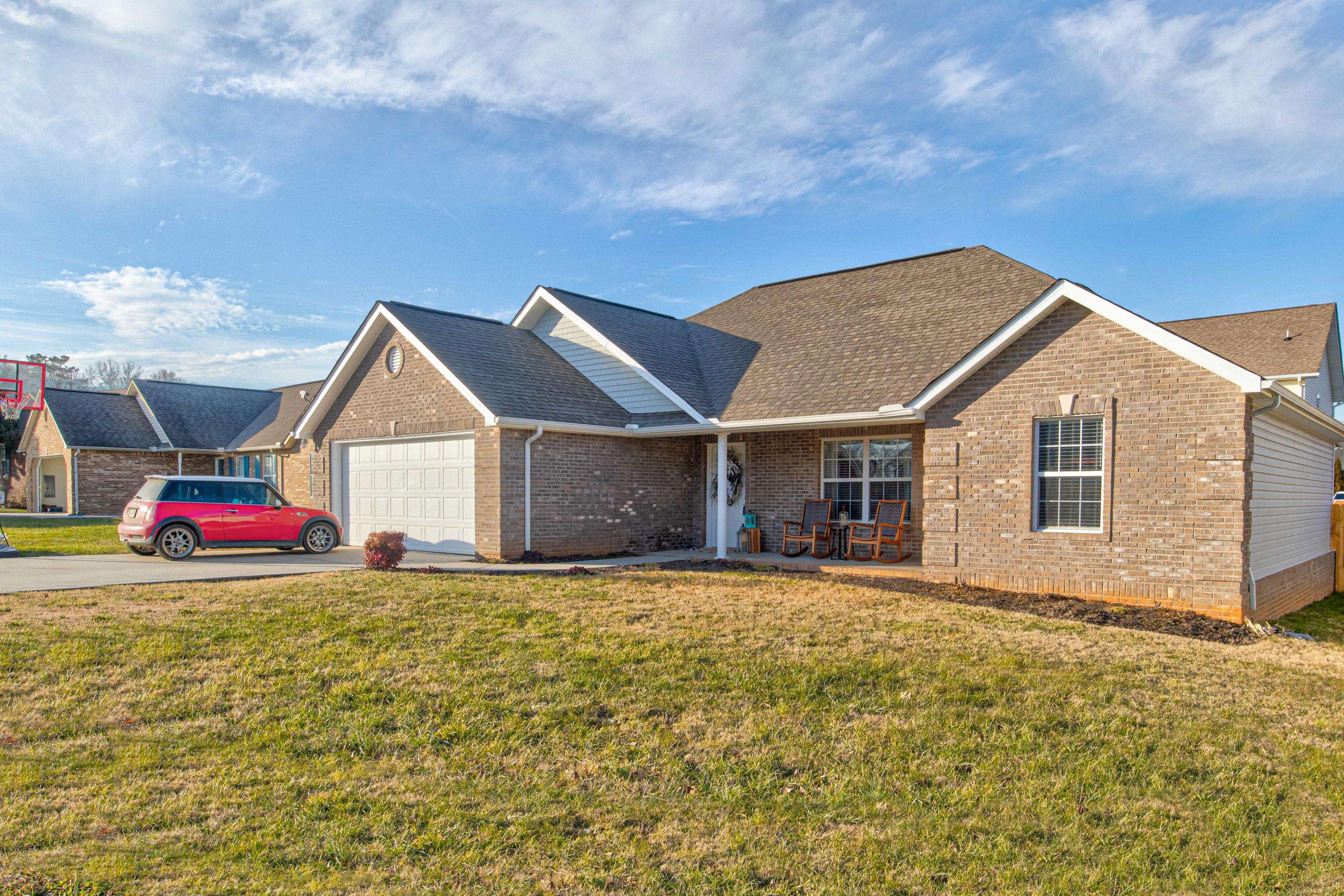 Corryton, TN 37721,8433 Reality LN