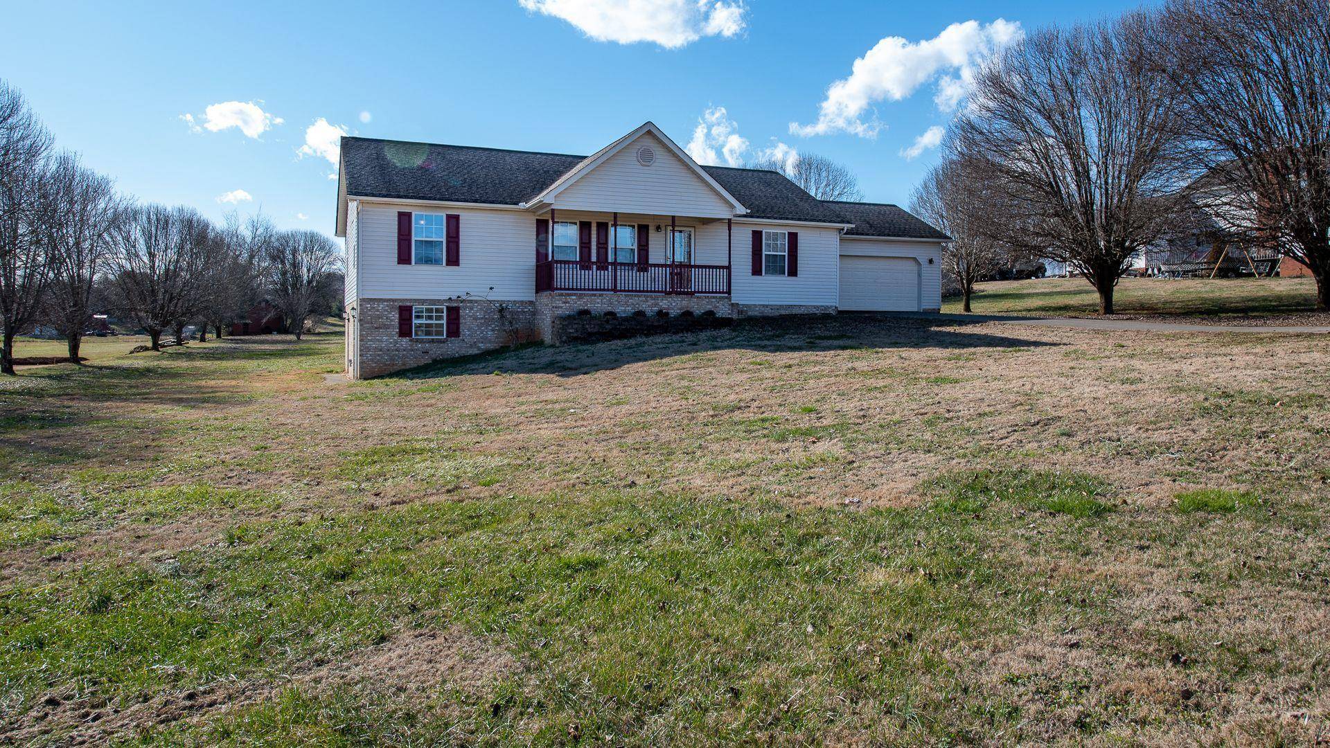 Greenback, TN 37742,1115 Maple LN