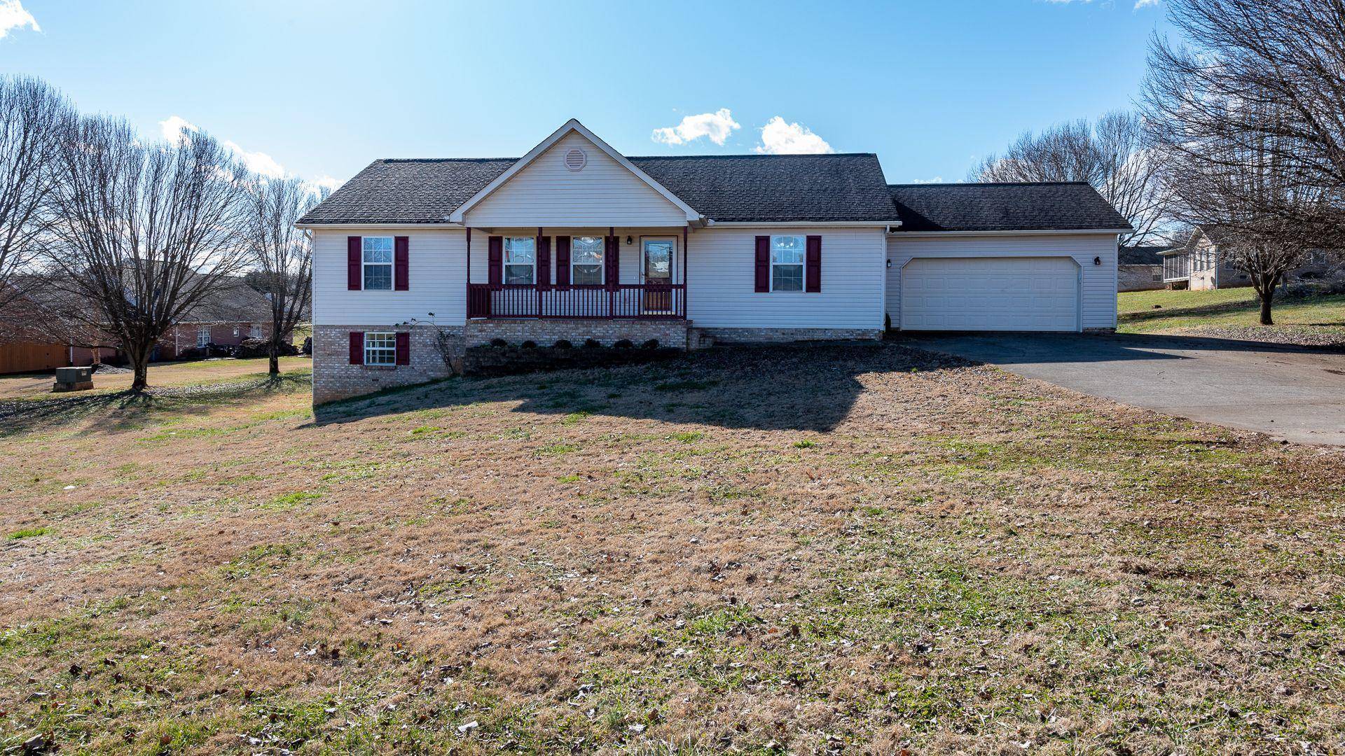 Greenback, TN 37742,1115 Maple LN