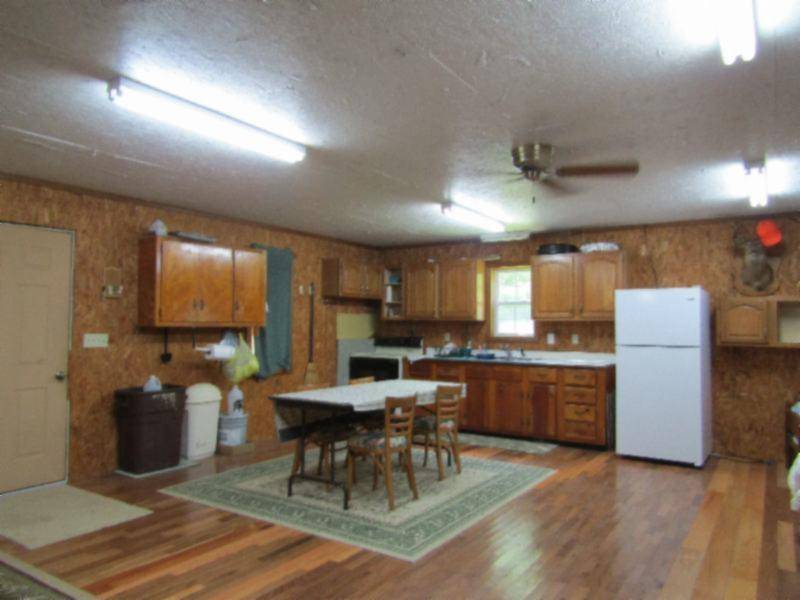 Hilham, TN 38568,214 Squirrel LN